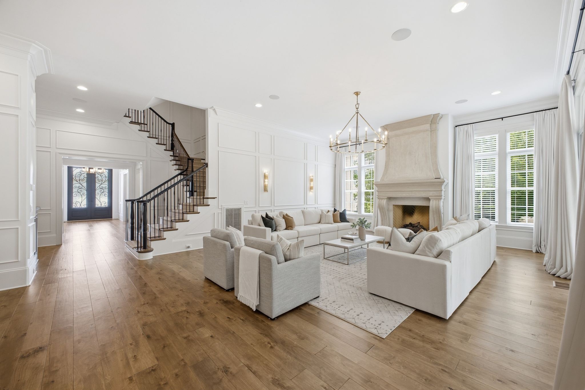 501 Bonaire Ln