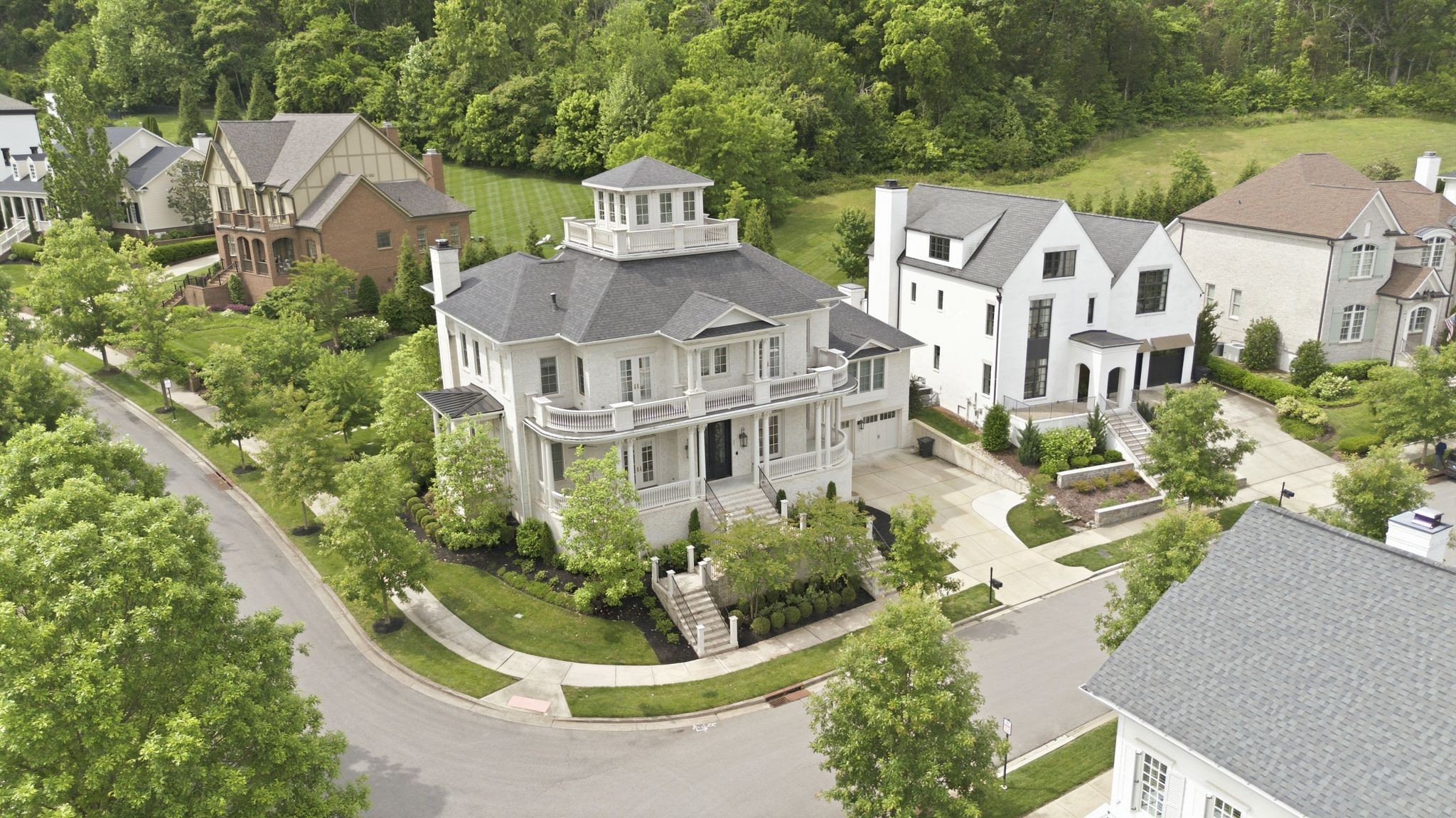 501 Bonaire Ln