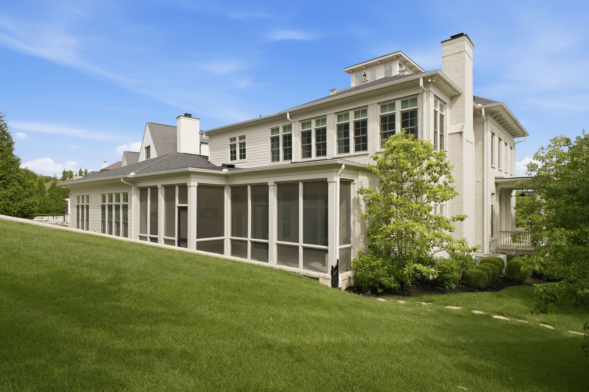 501 Bonaire Ln