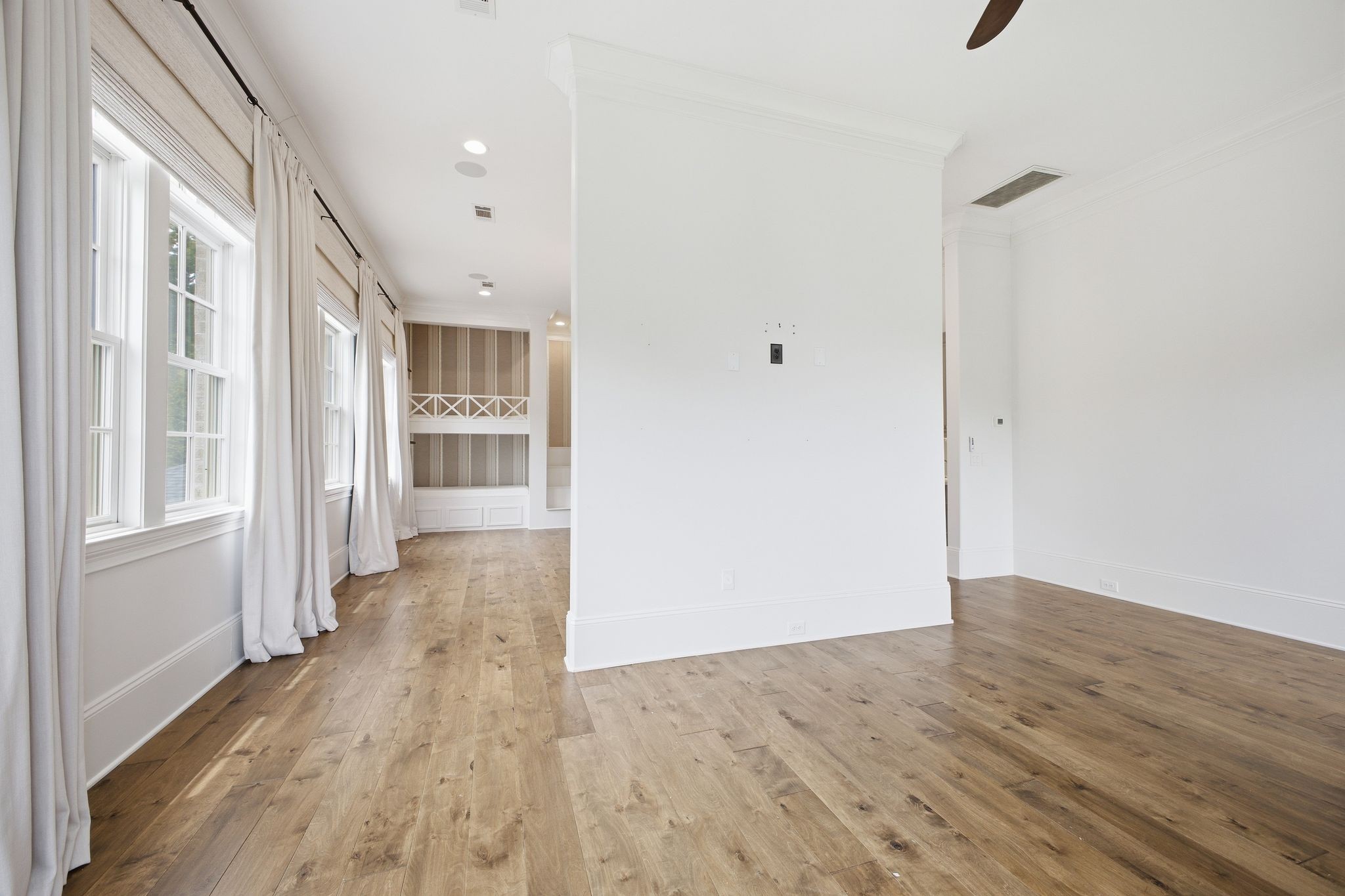 501 Bonaire Ln