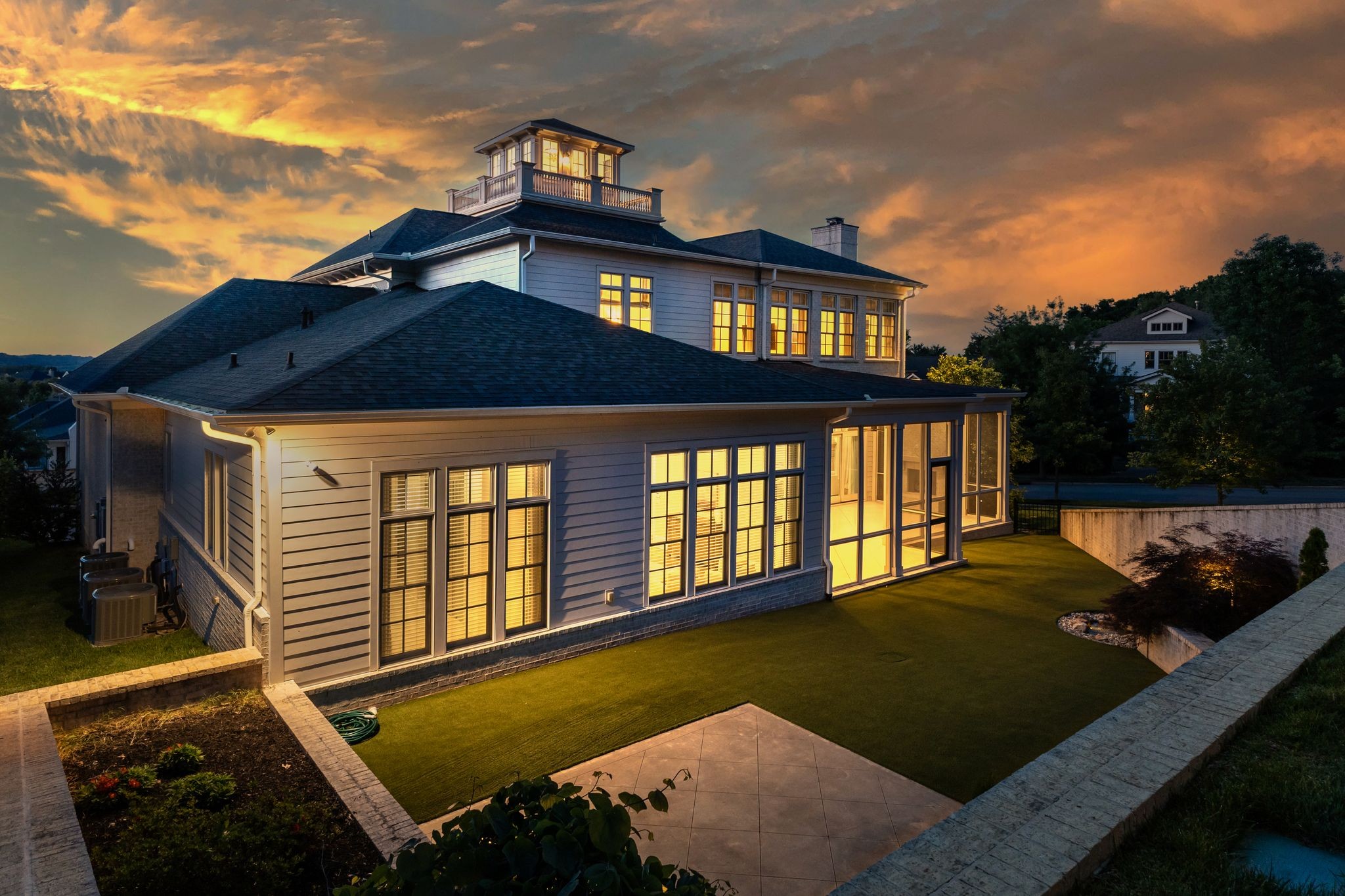 501 Bonaire Ln