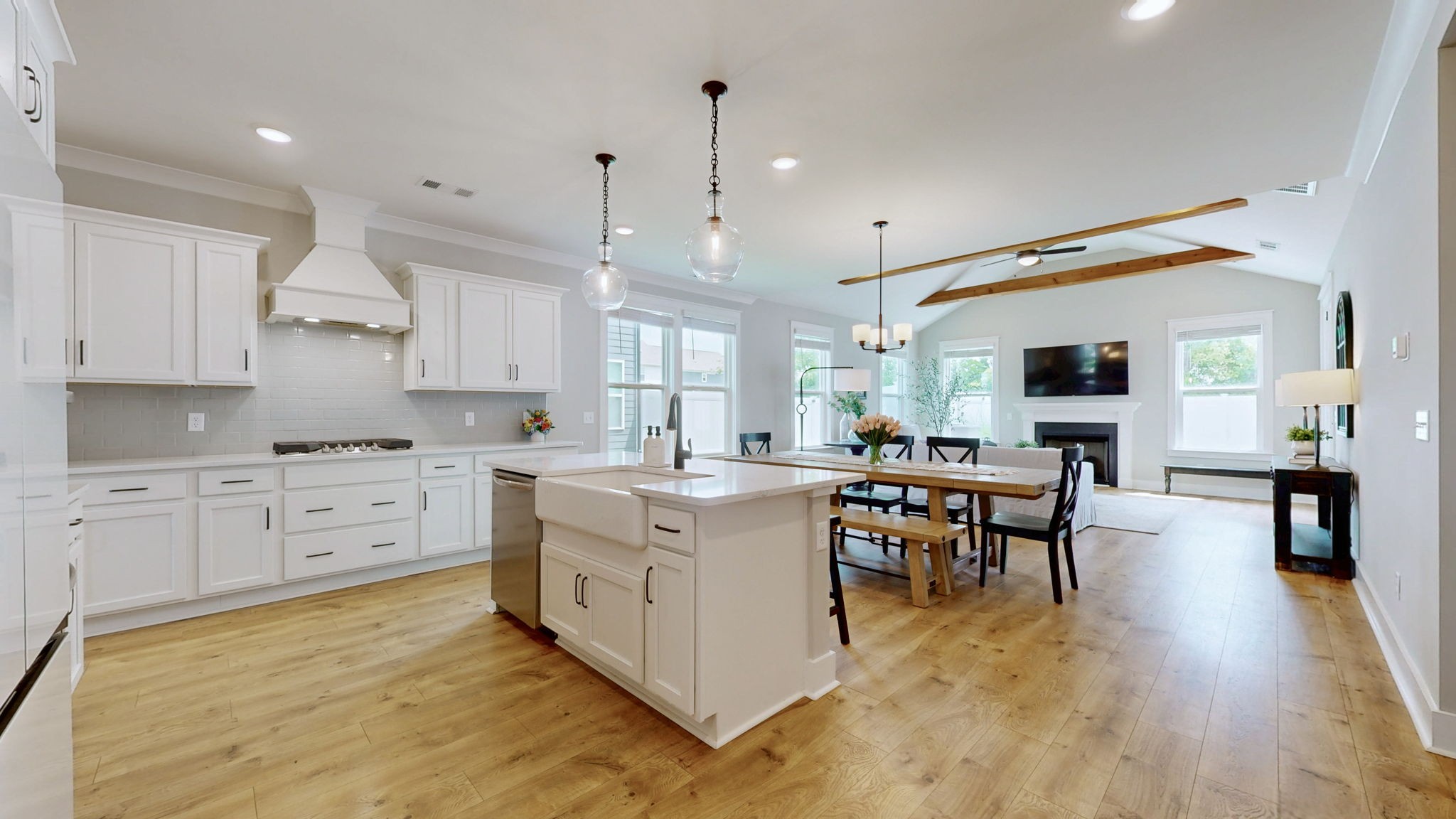 3238 Chatfield Dr