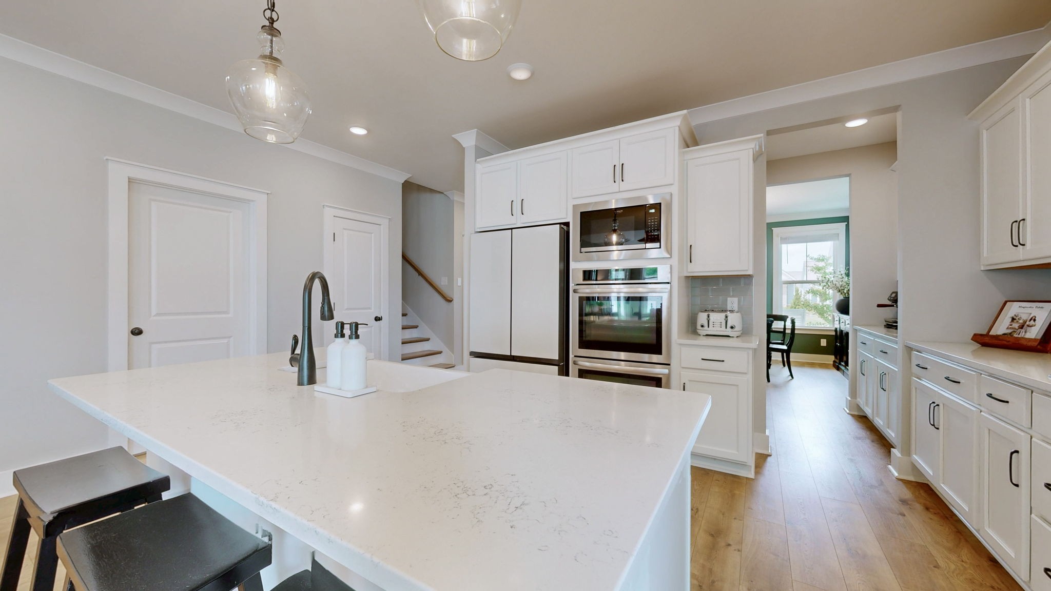 3238 Chatfield Dr
