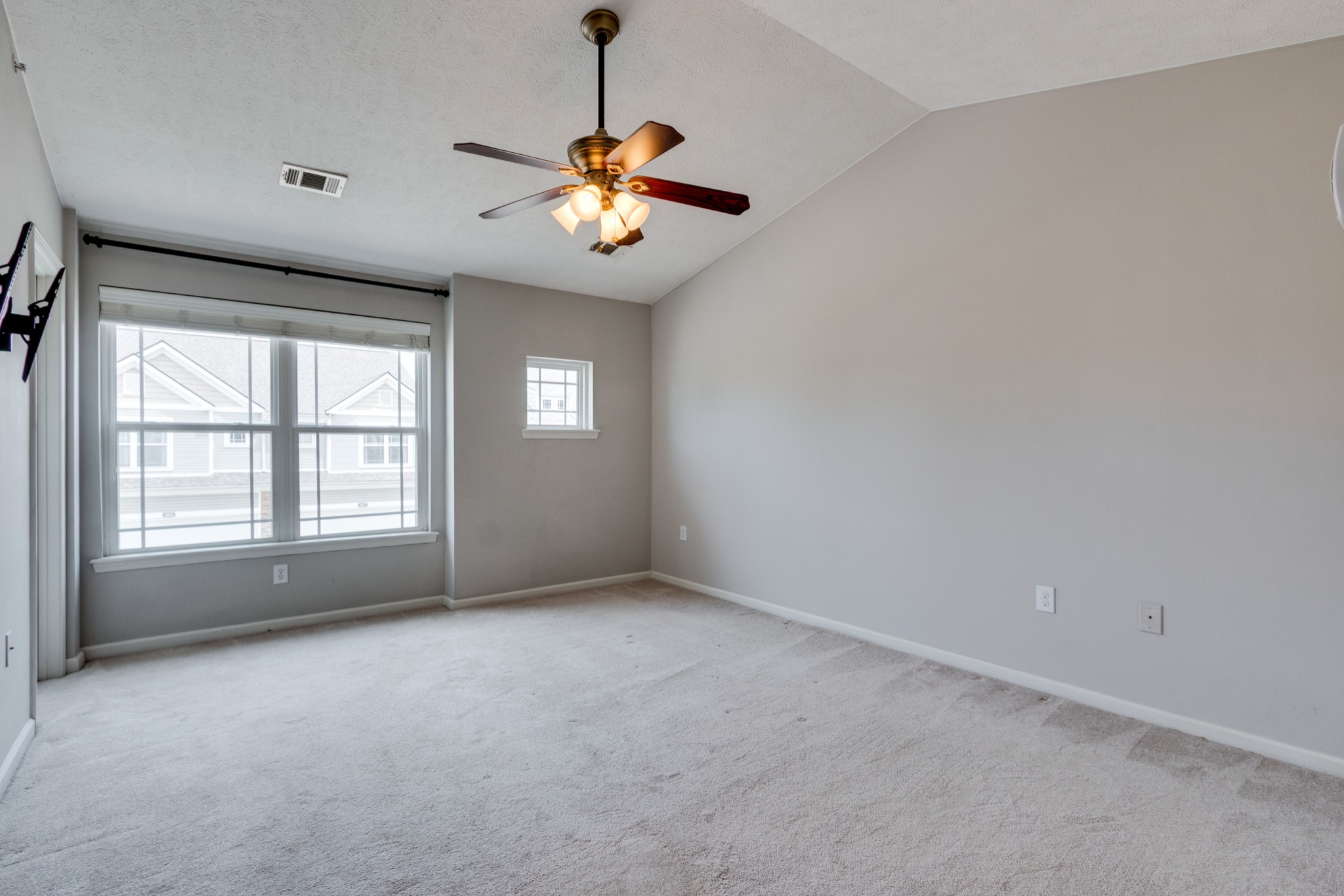 1056 Somerset Springs Dr