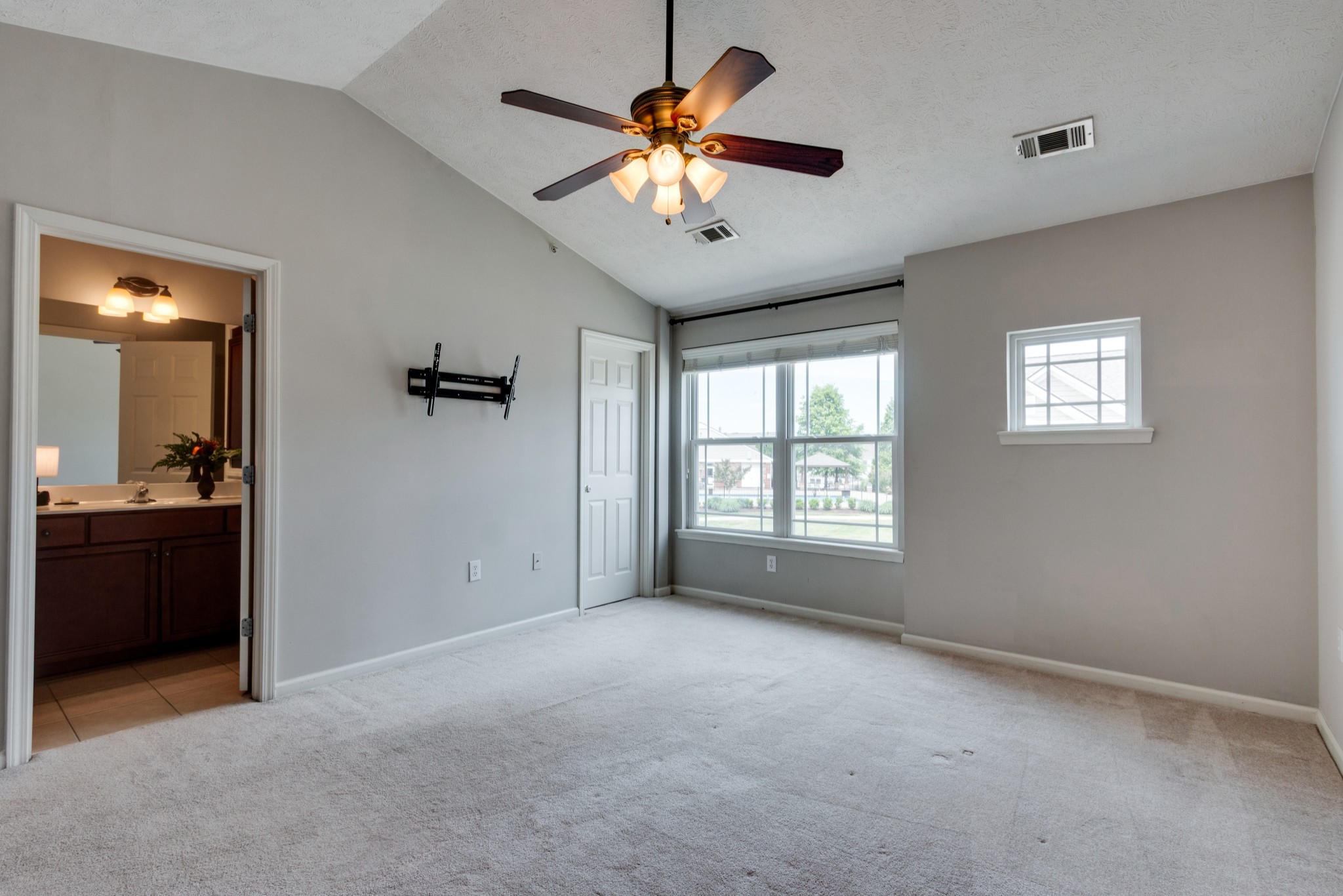 1056 Somerset Springs Dr