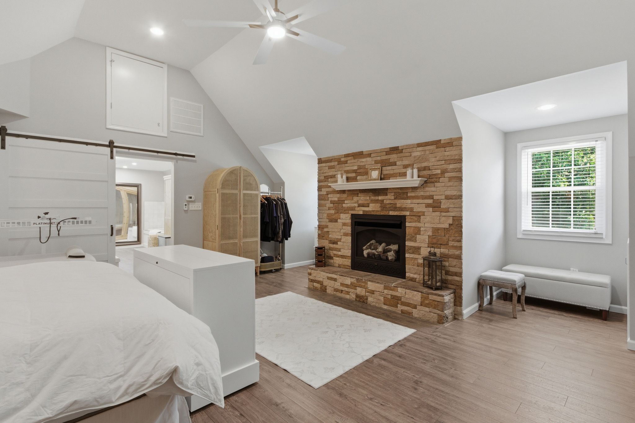 108 Highland Rim Dr