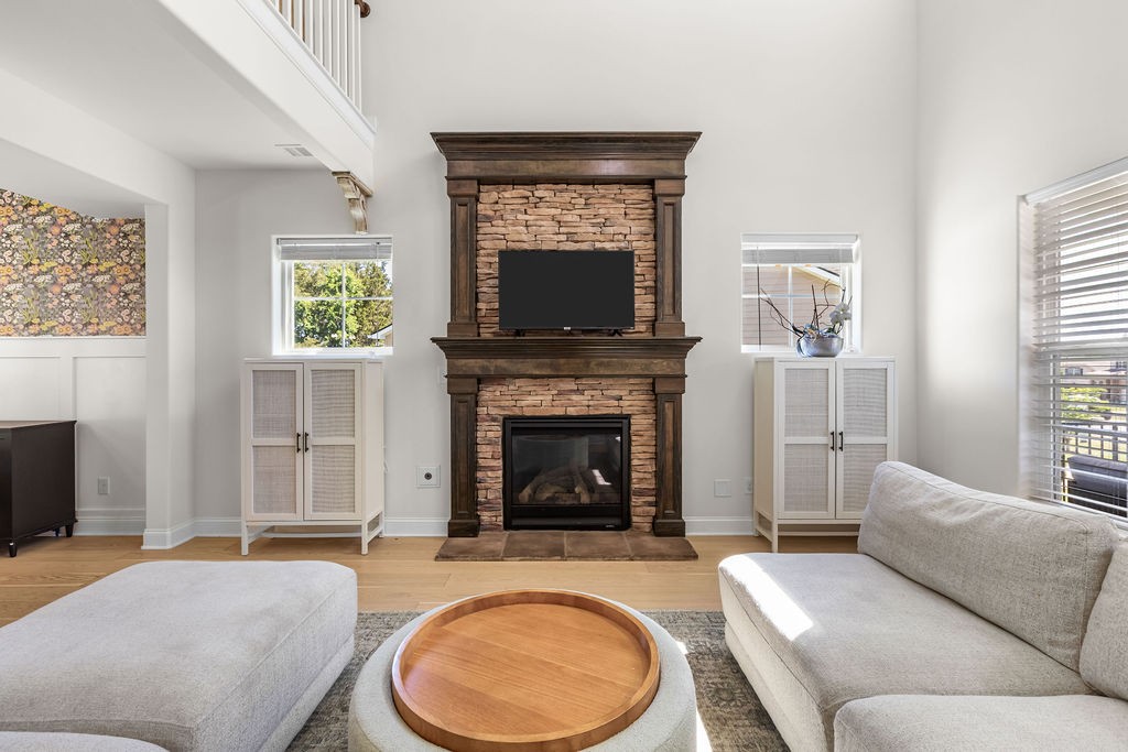 4327 Freemark Dr