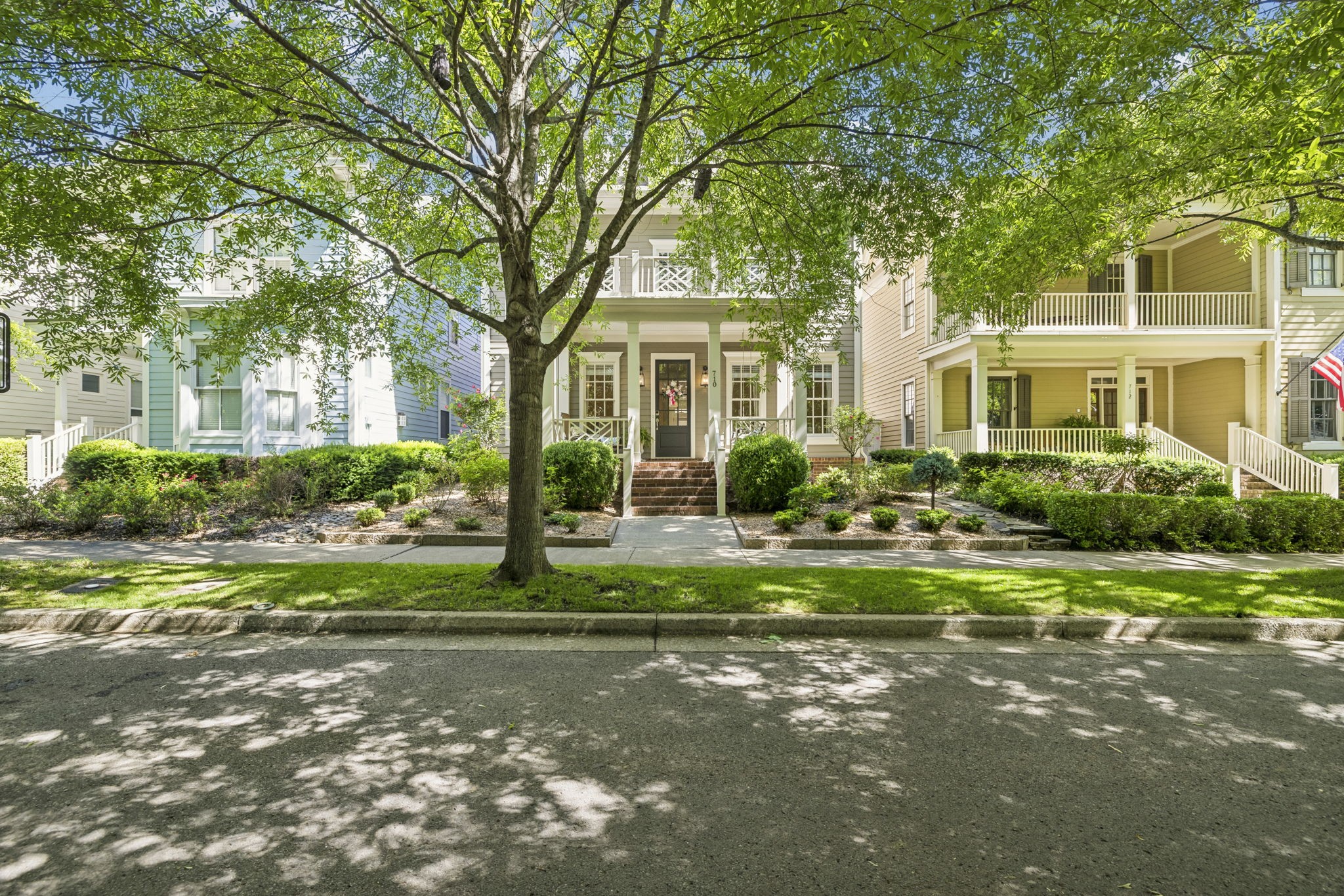 710 Abbott Pl