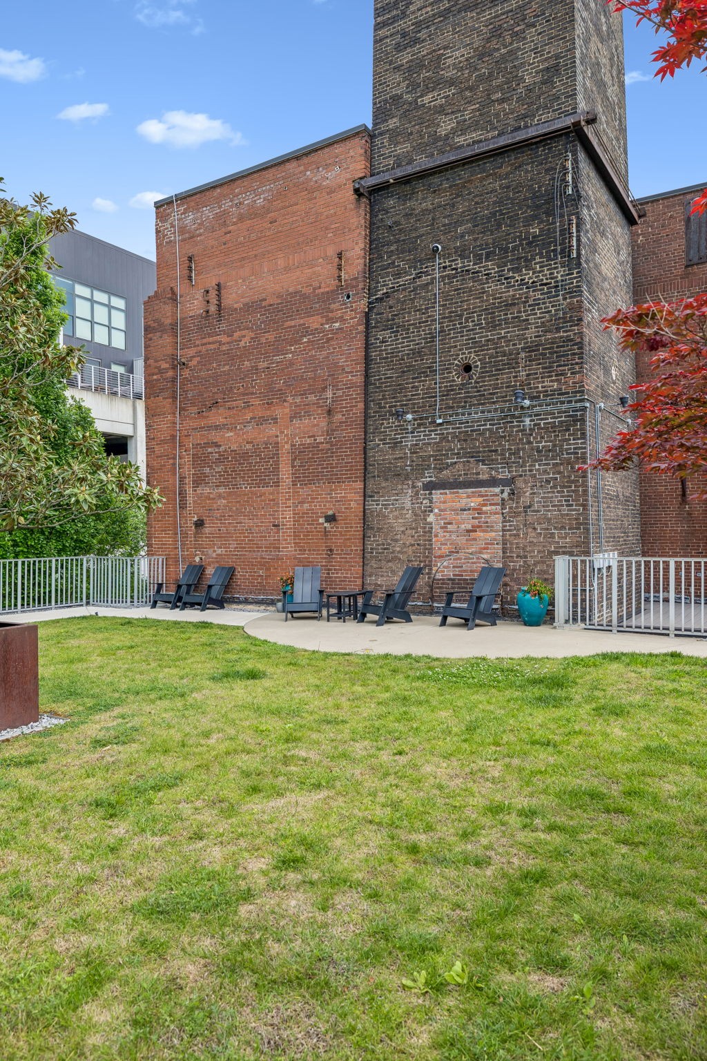 1350 Rosa L Parks Unit: 448