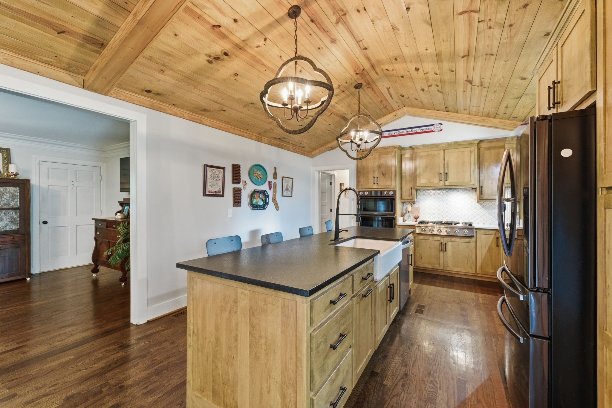 88 Riverbend Dr
