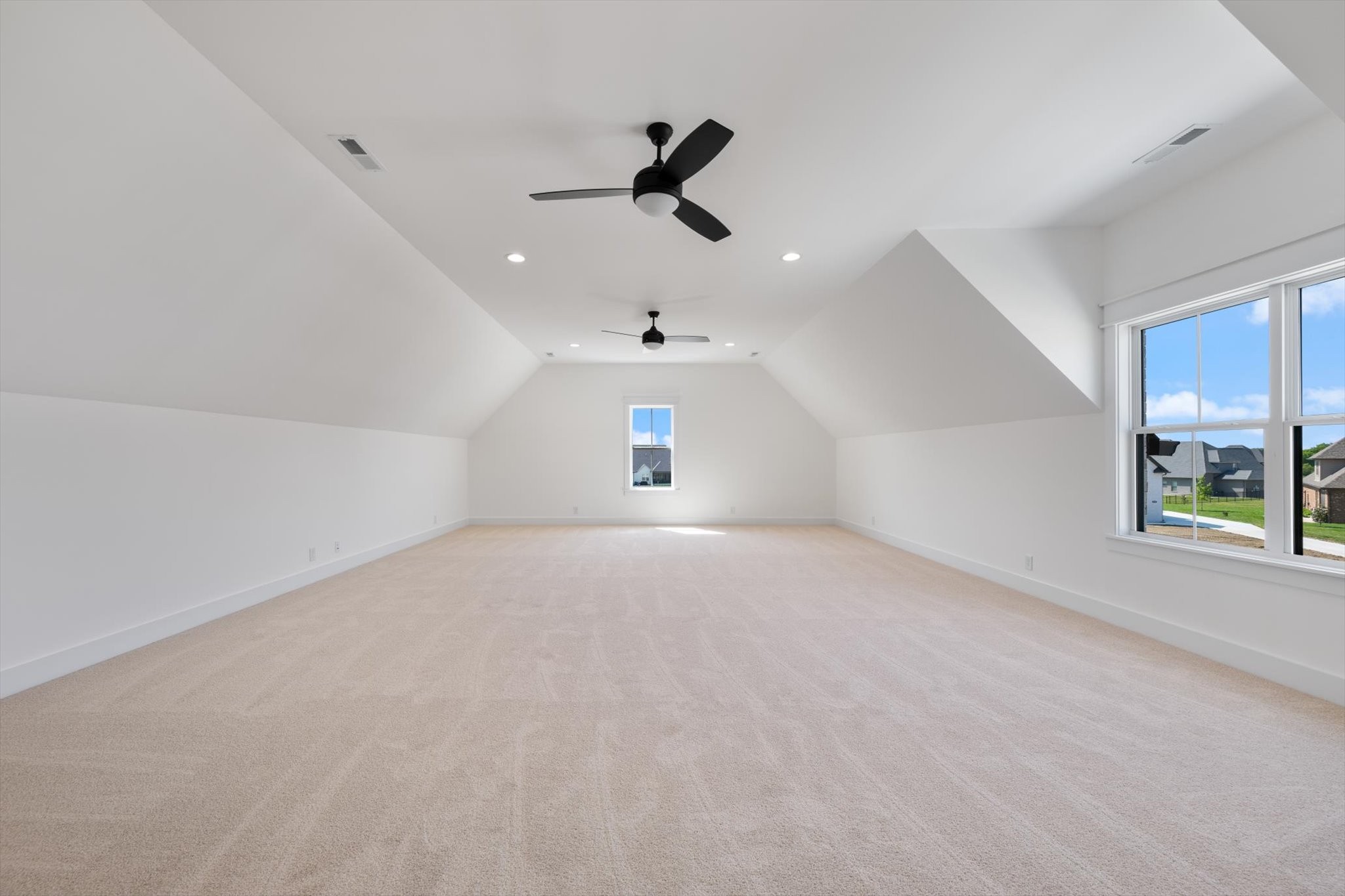 2813 Canfield Dr