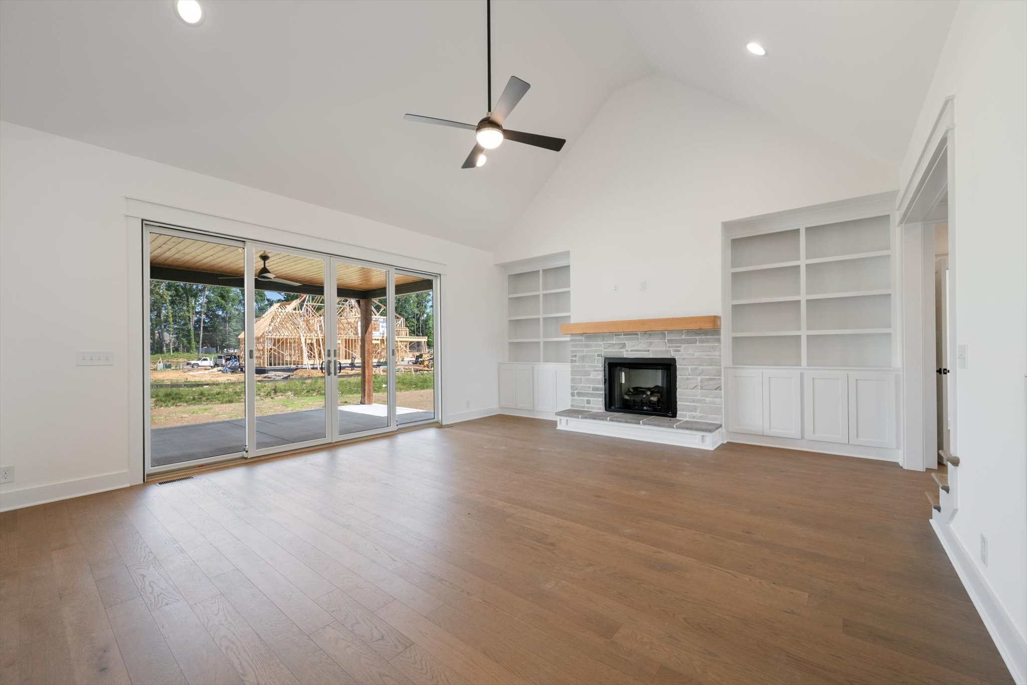 2813 Canfield Dr