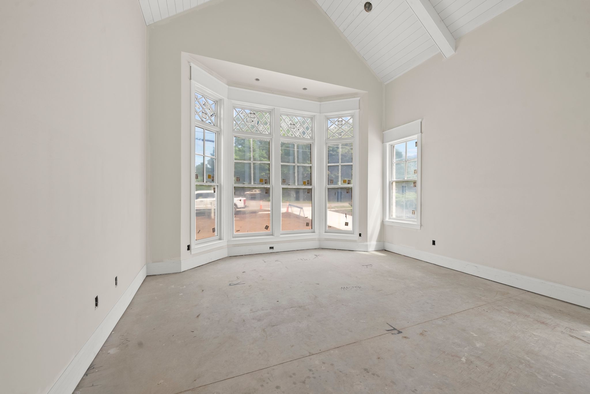 319 Battle Ave