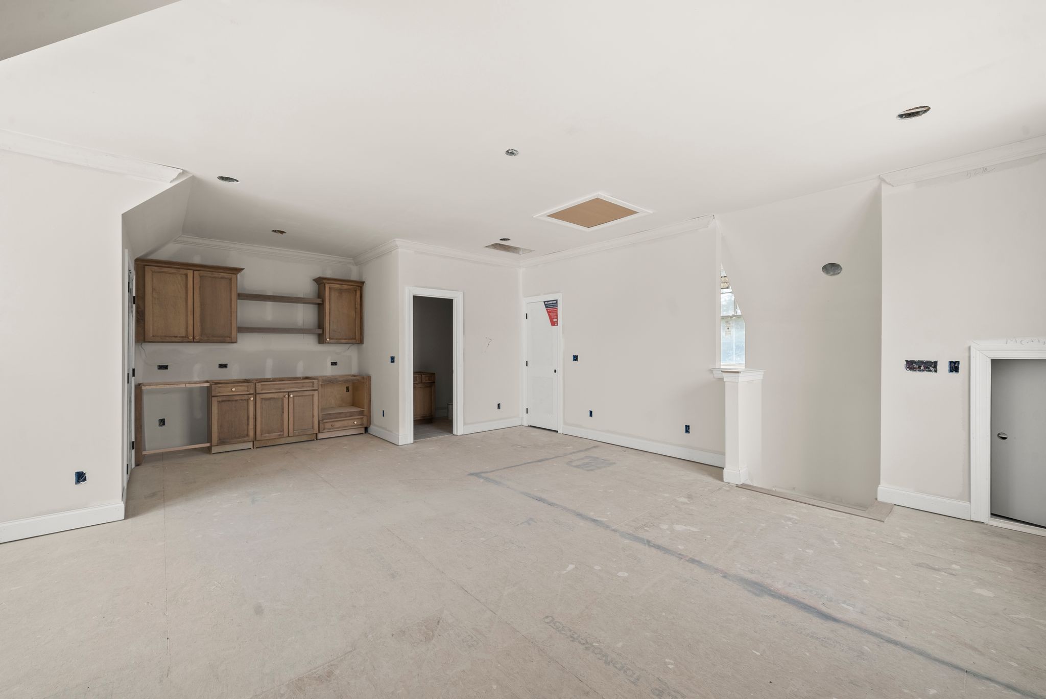319 Battle Ave