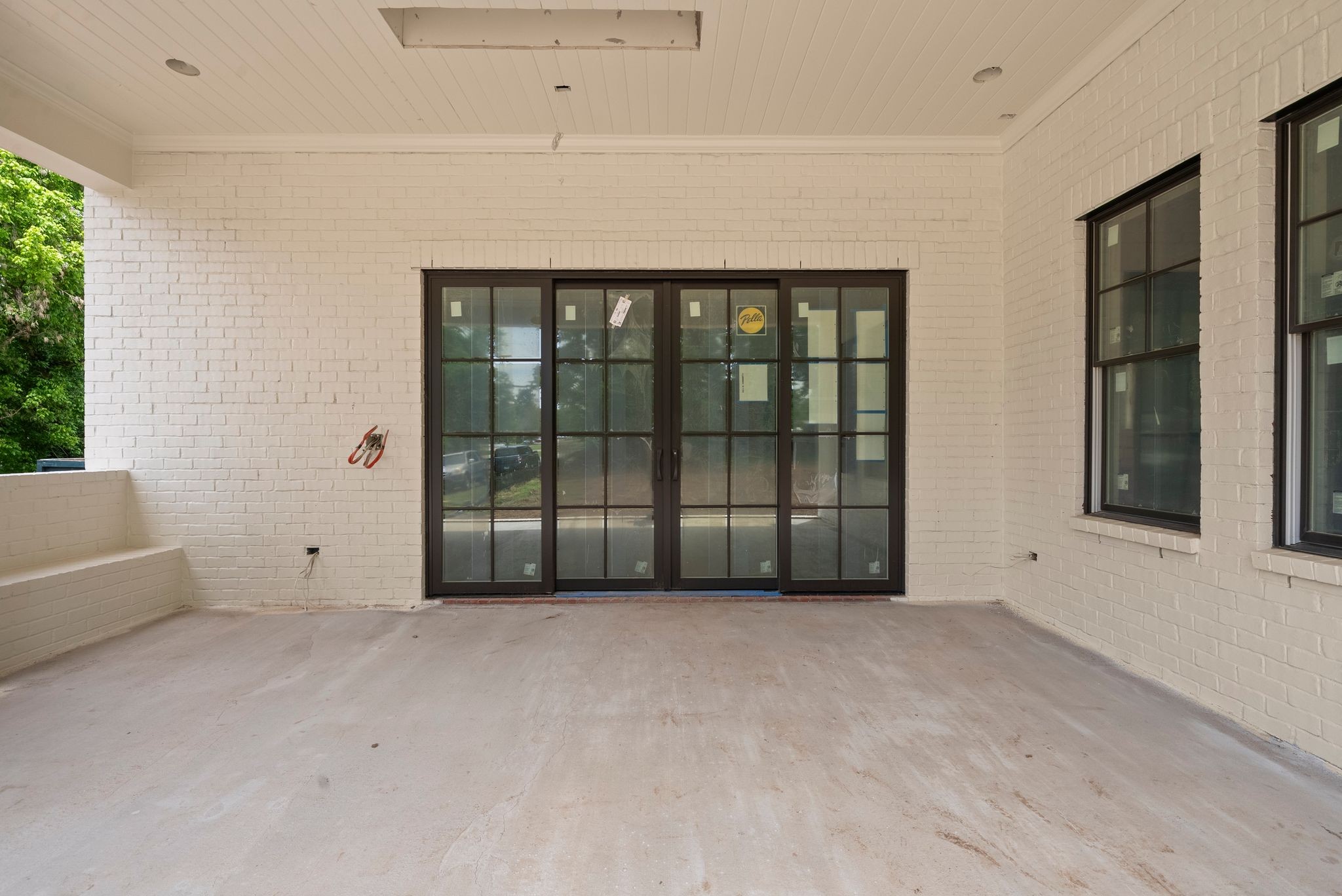 319 Battle Ave