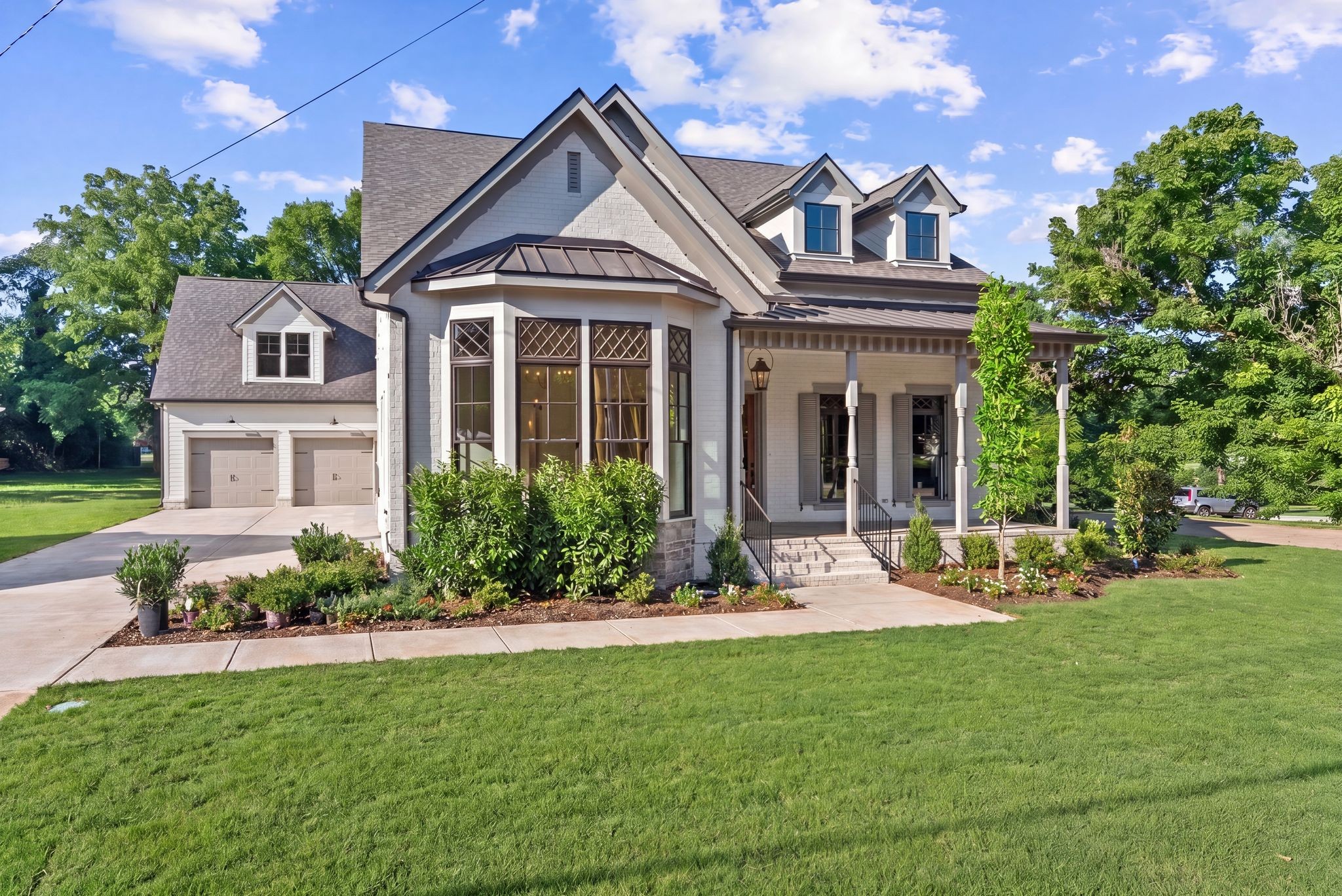 319 Battle Ave