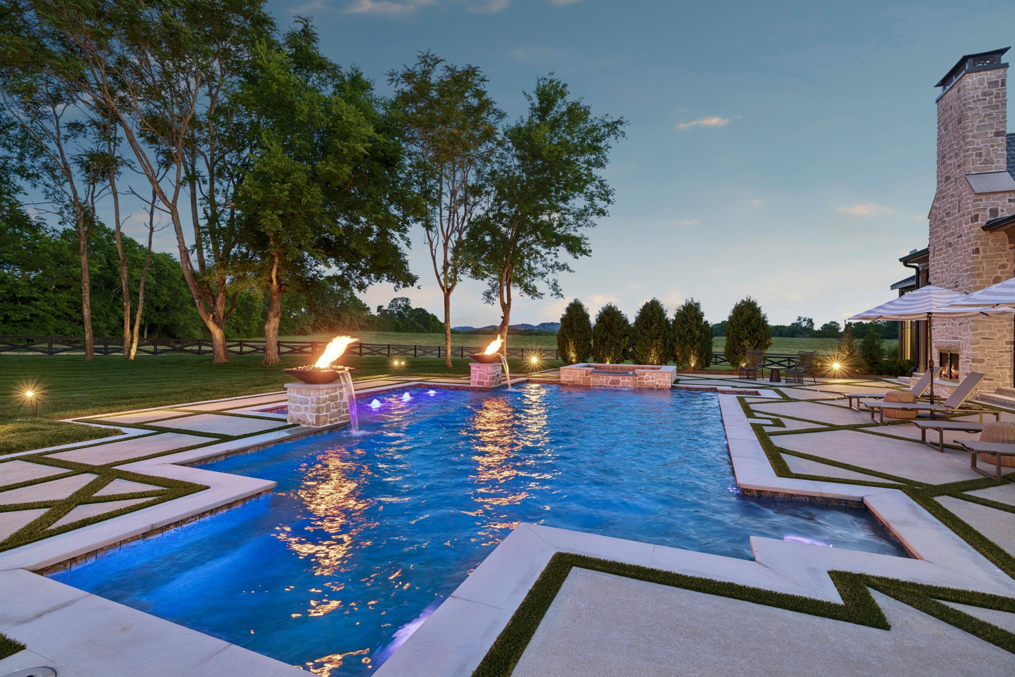1522 Lurah Ln
