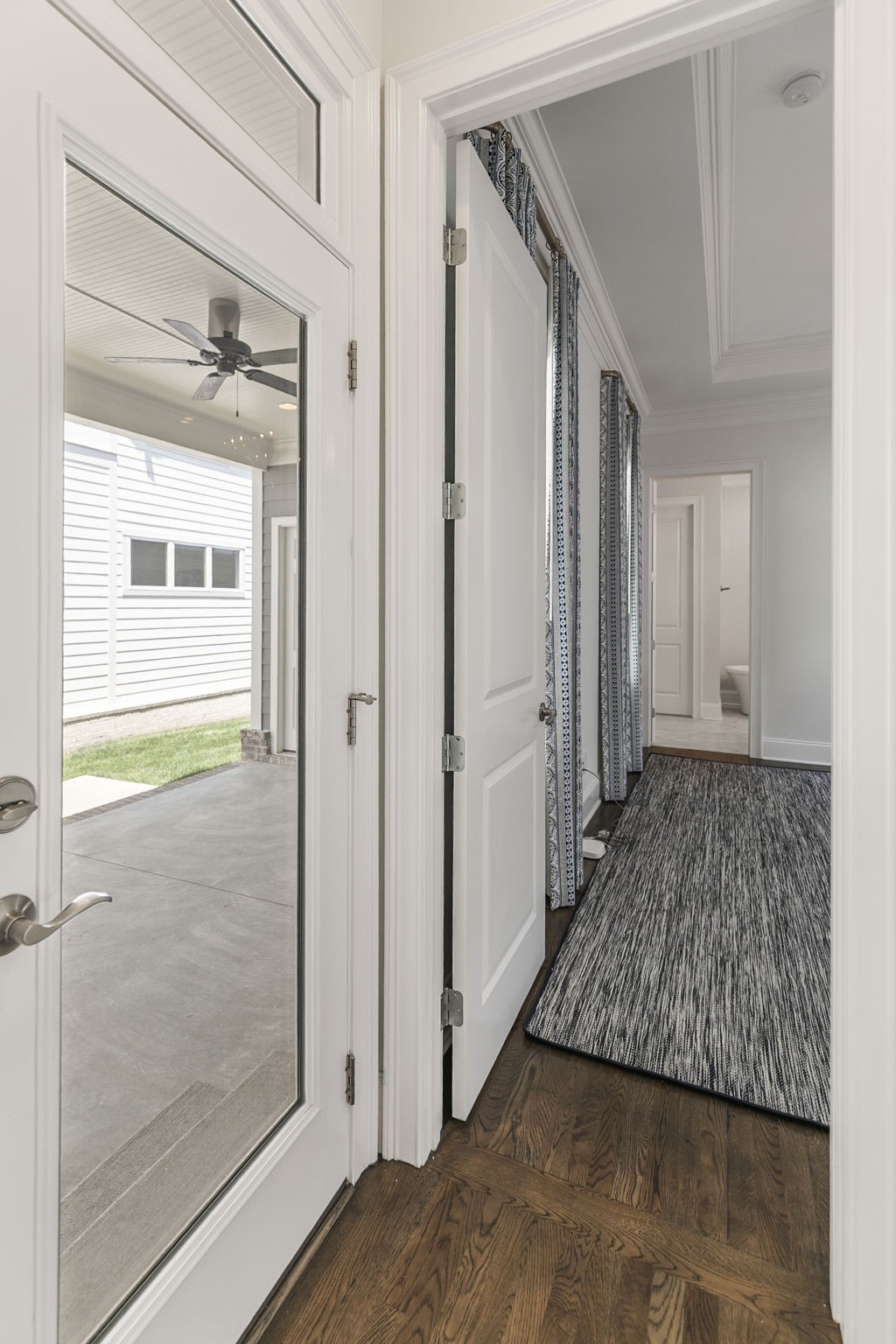 712 Jasper Ave