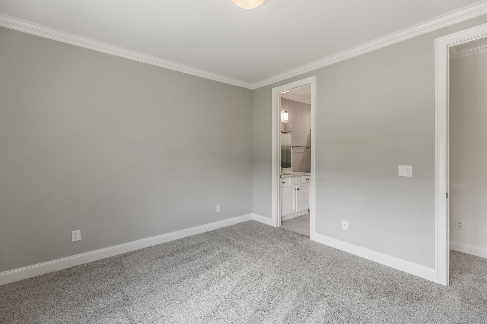 712 Jasper Ave