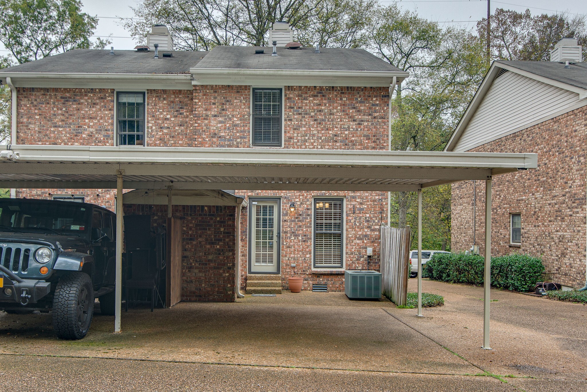 2306 Sharondale Dr