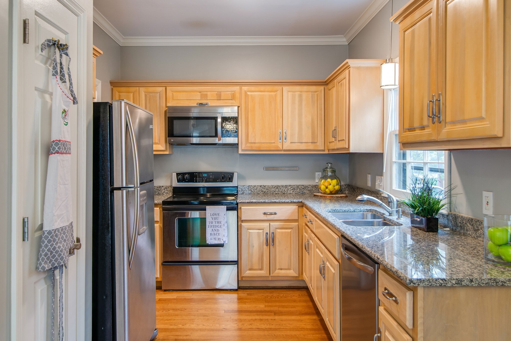 2306 Sharondale Dr