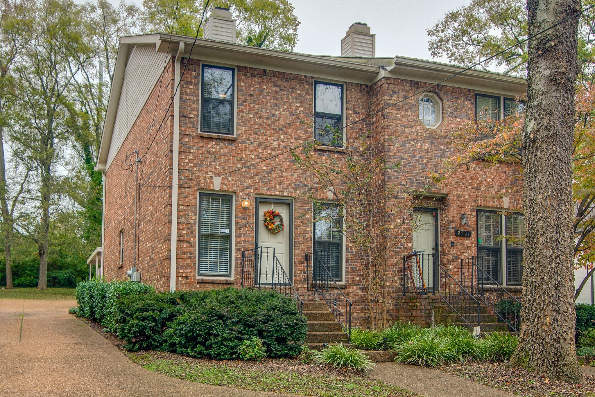 2306 Sharondale Dr