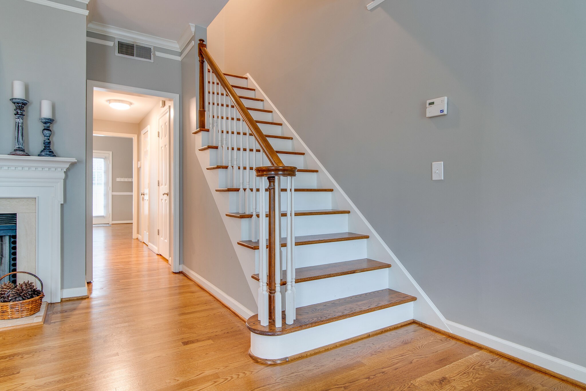 2306 Sharondale Dr