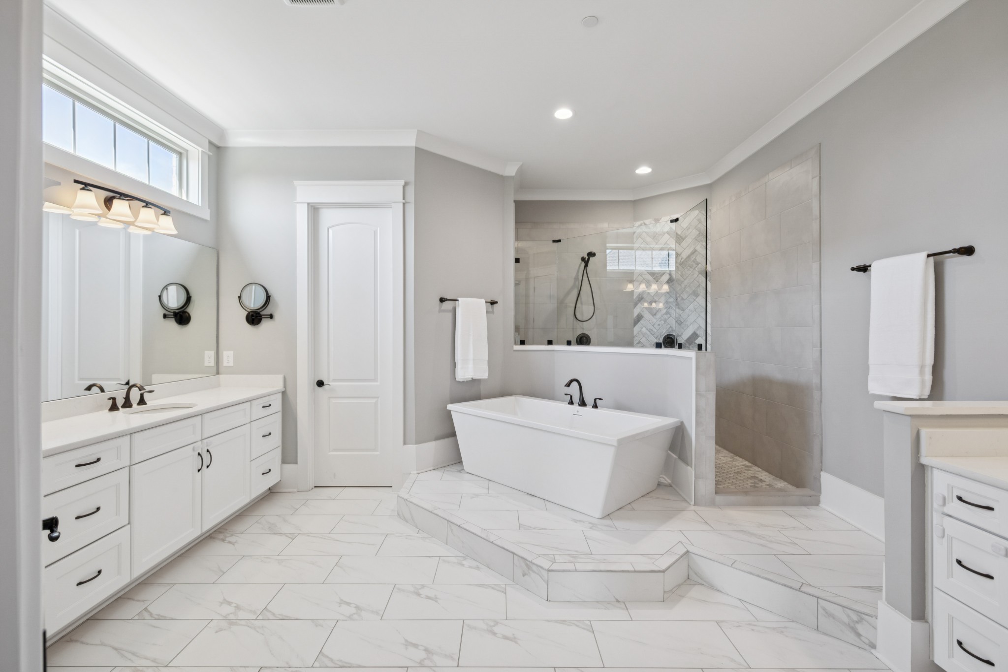 238 Bishops Gate Dr