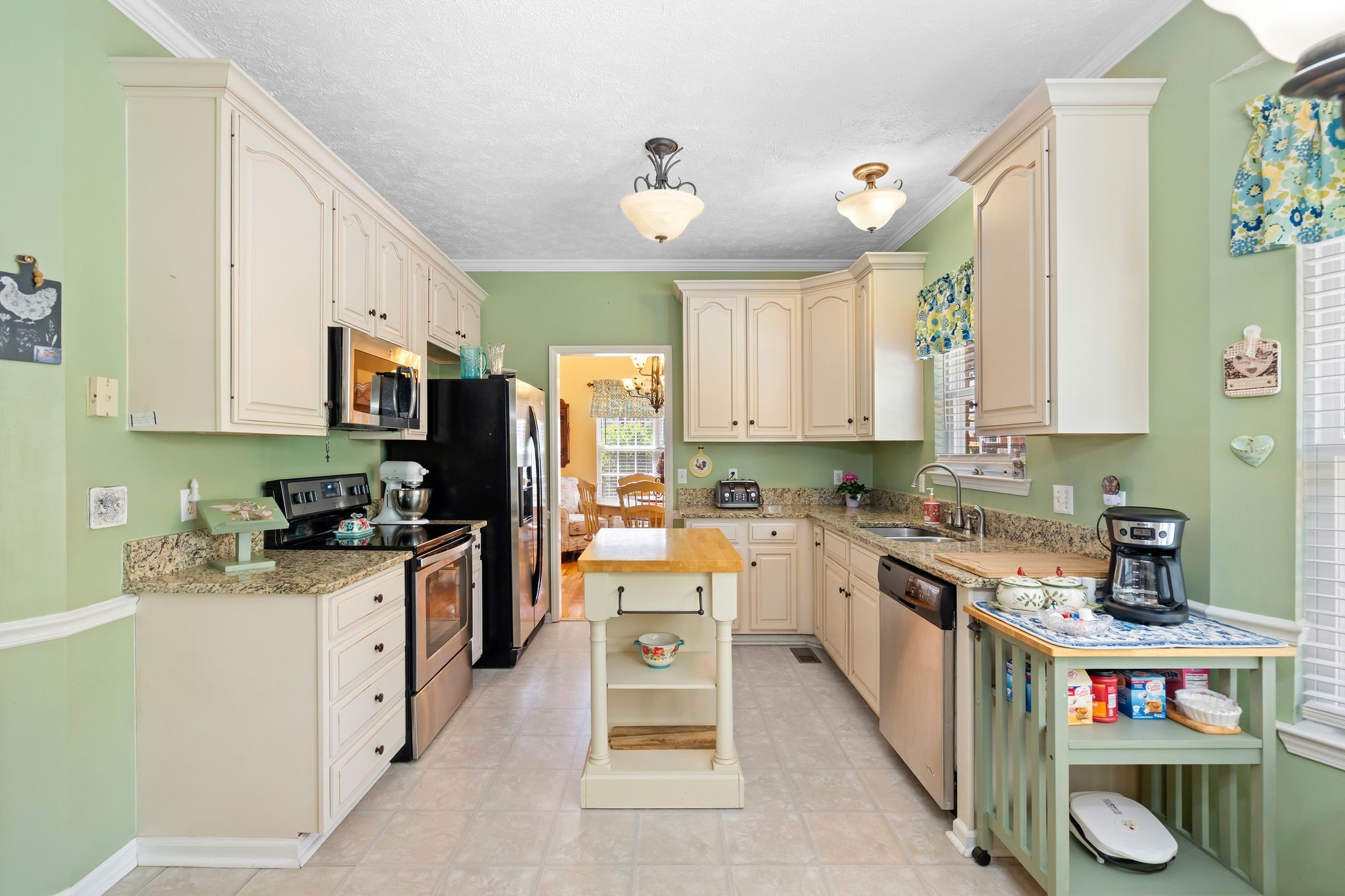228 Comer Circle