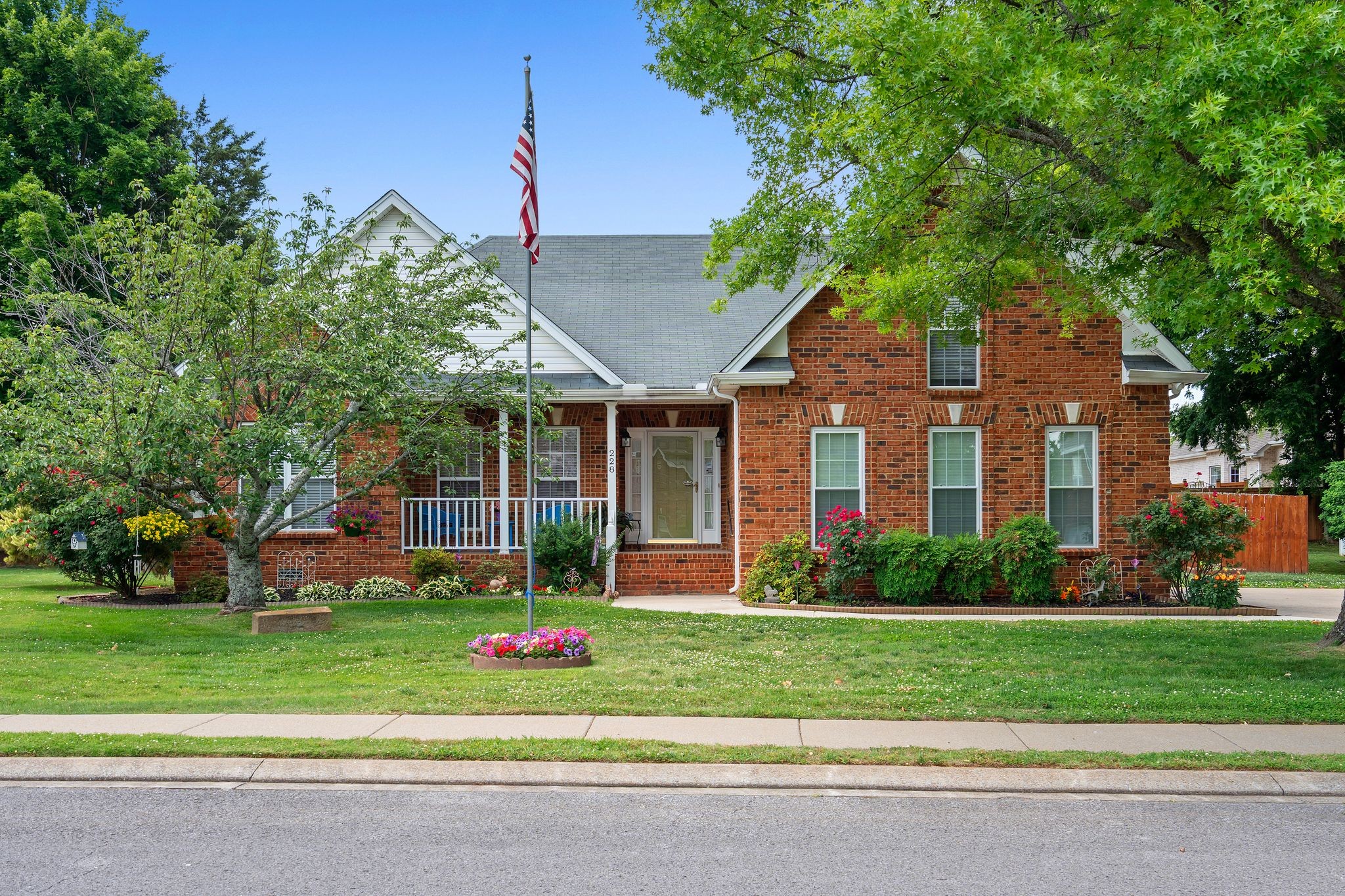 228 Comer Circle