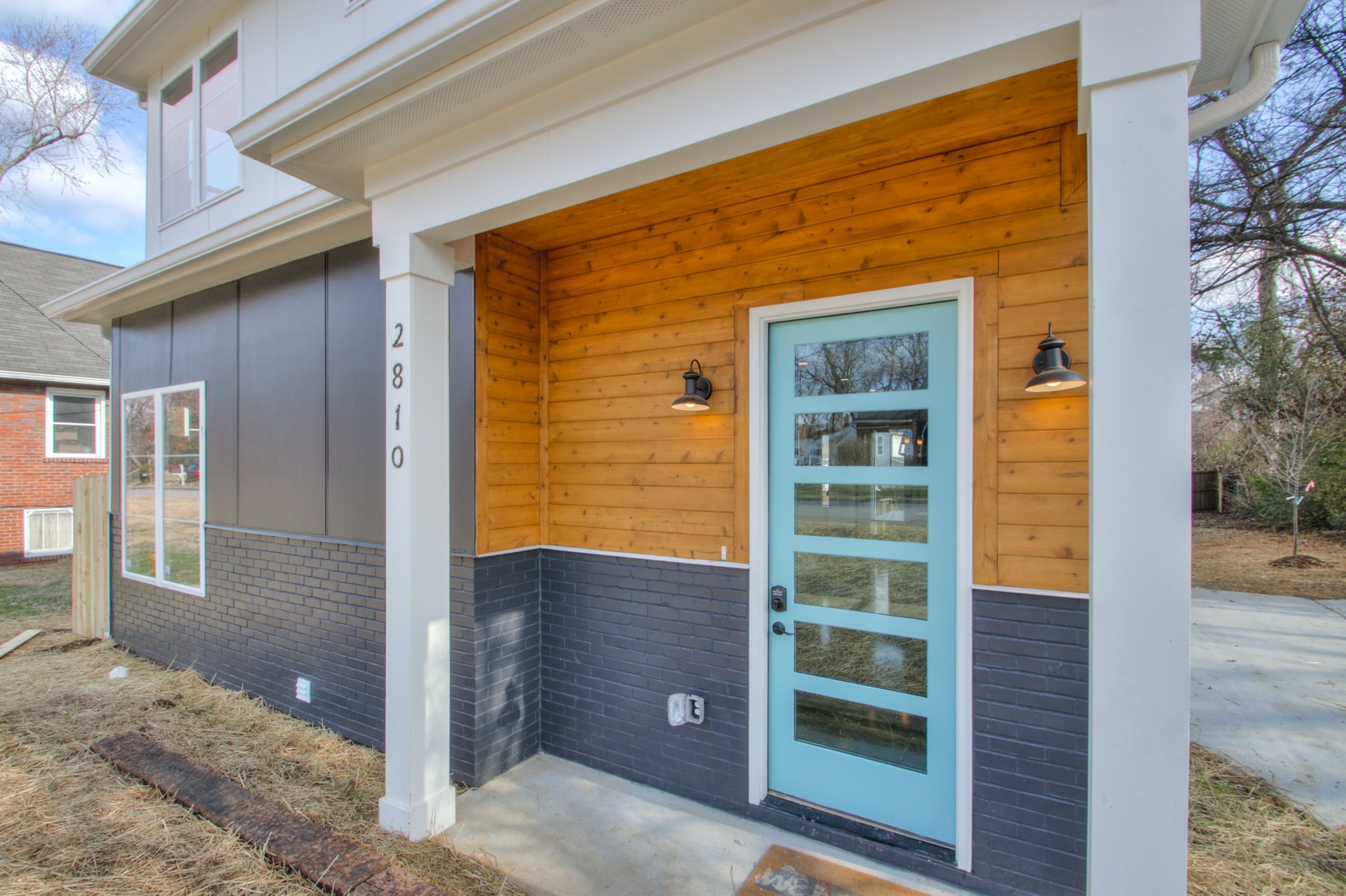 2810 Gear St