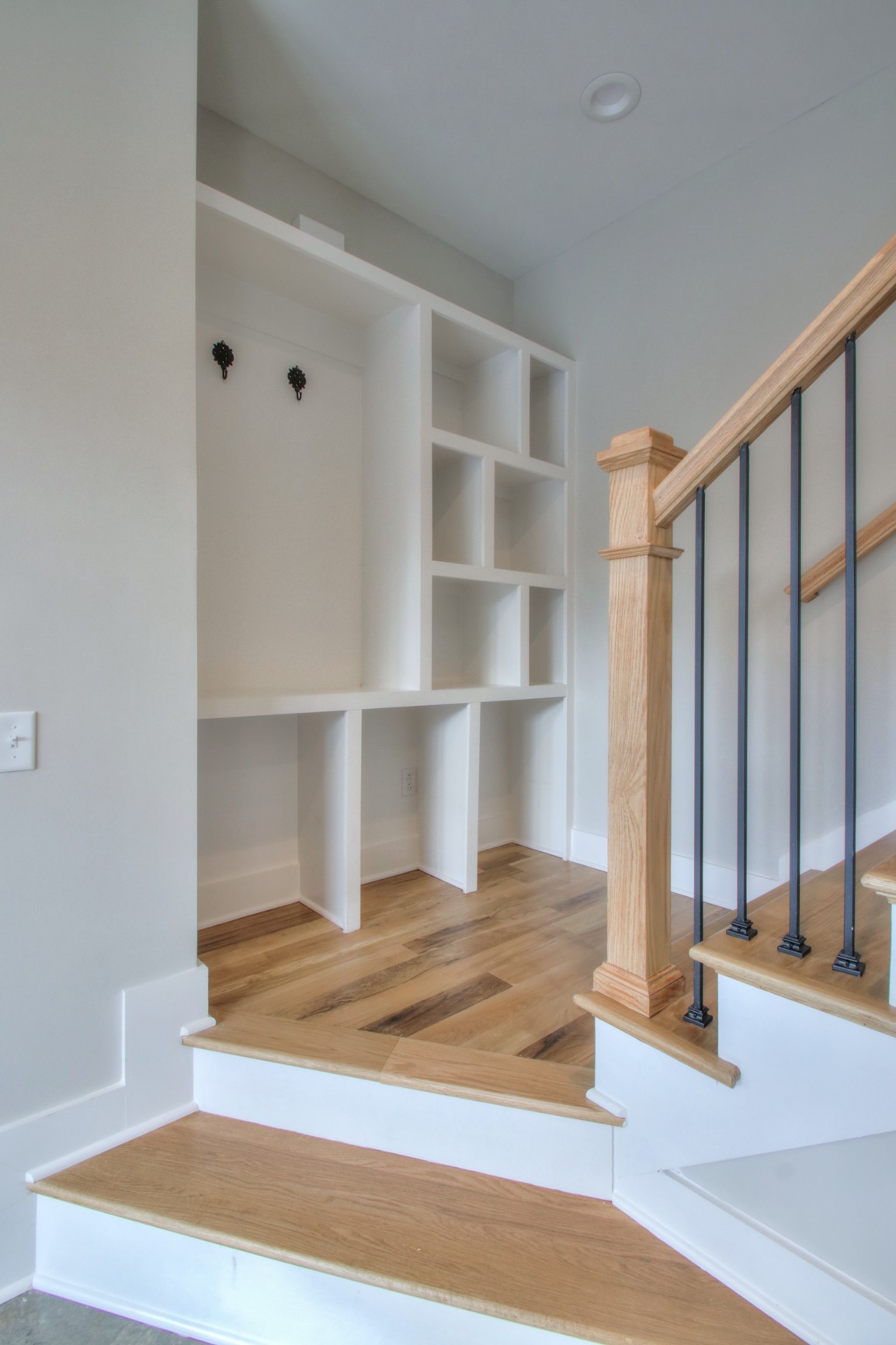 2810 Gear St