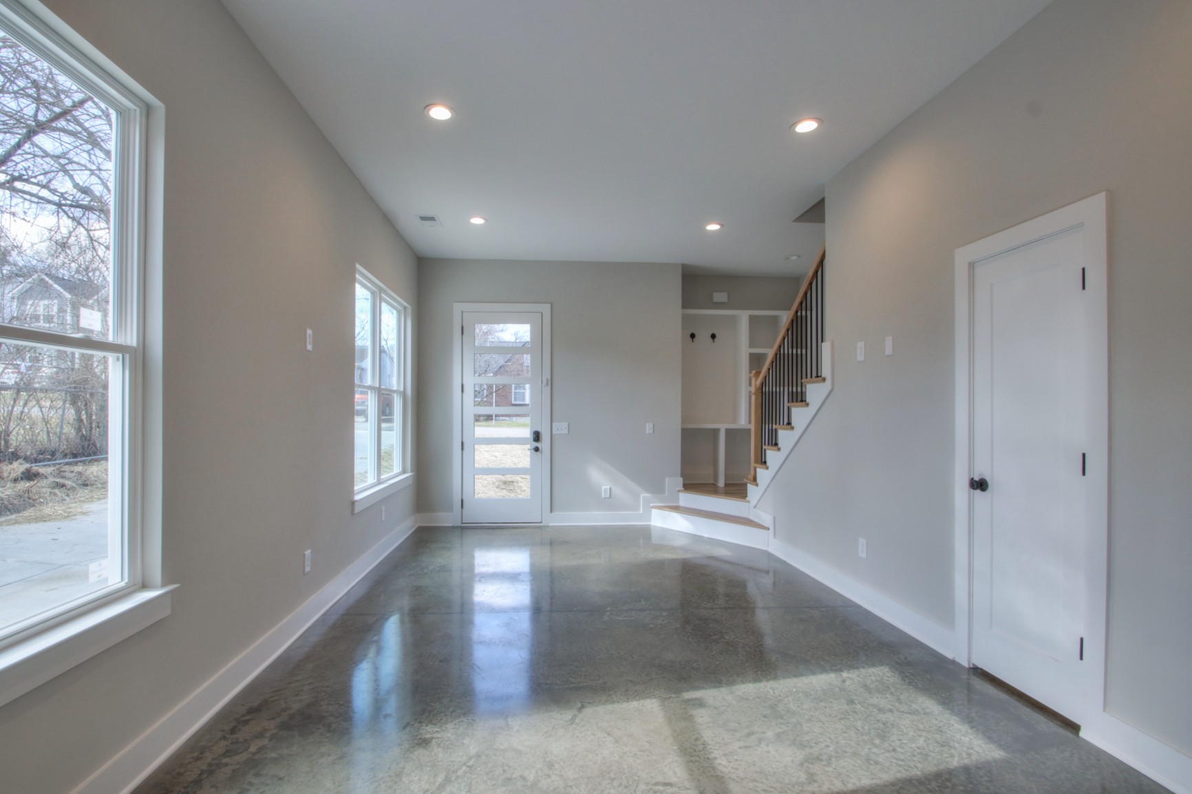 2810 Gear St