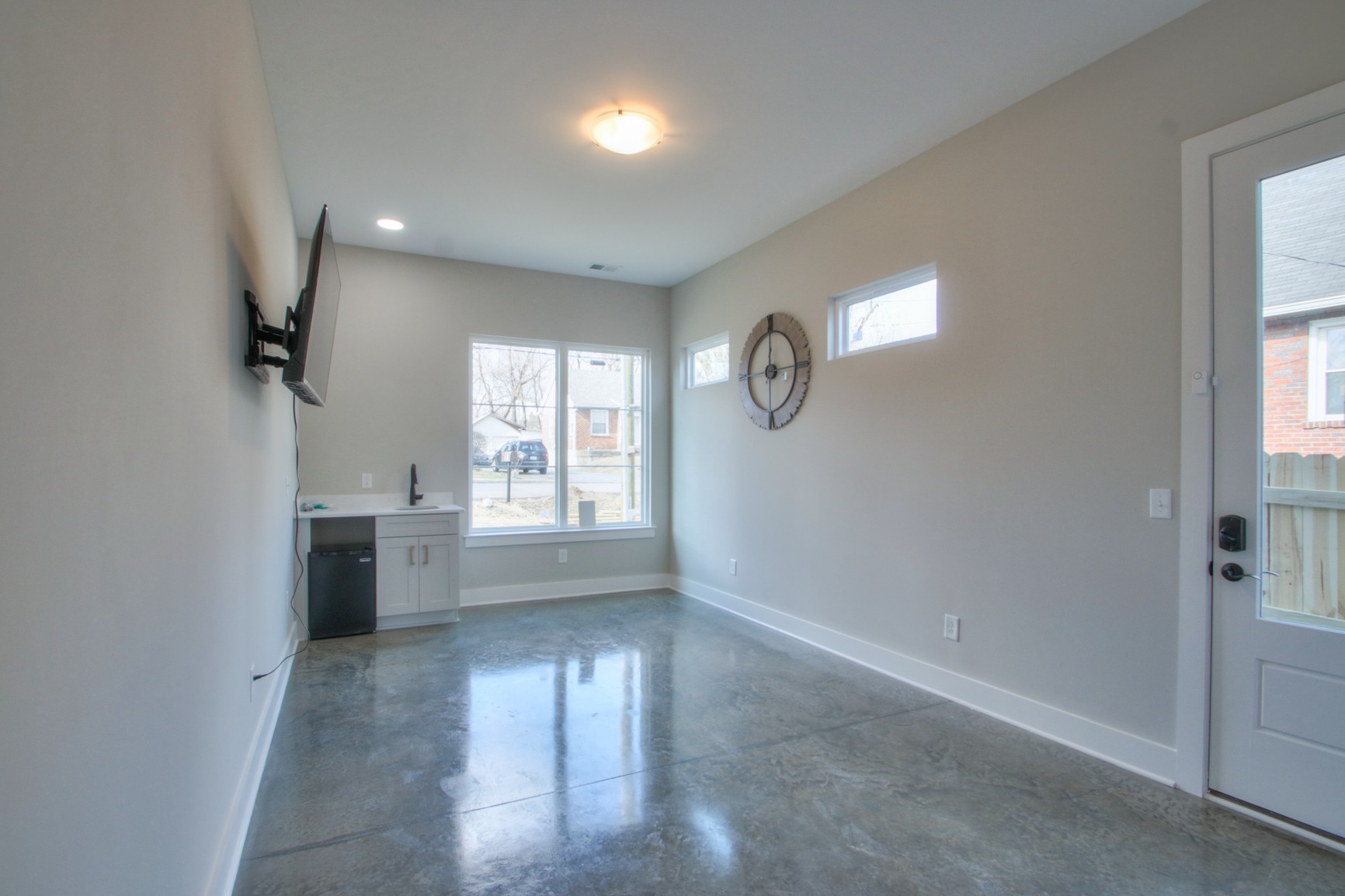 2810 Gear St