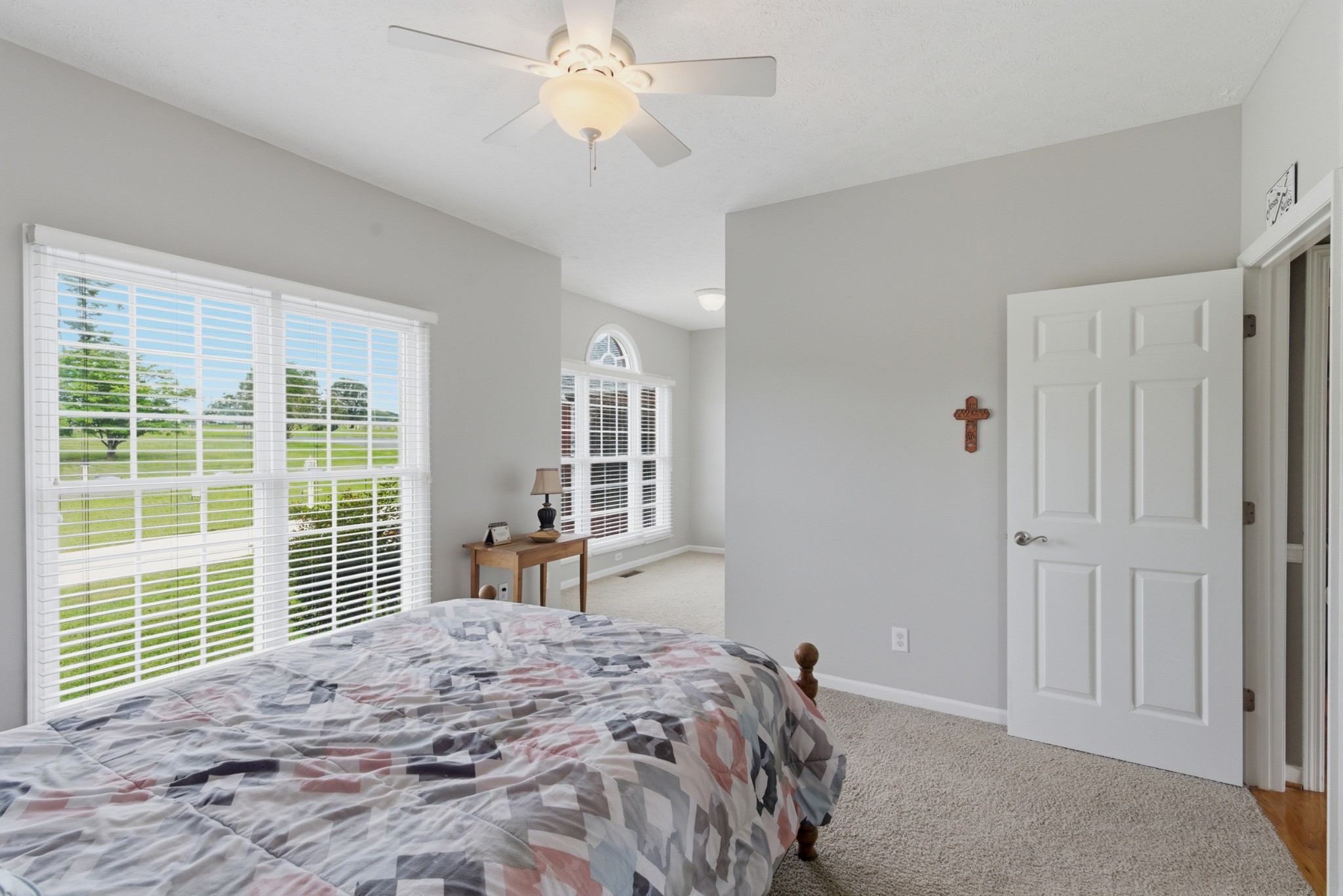 584 Golf Club Dr