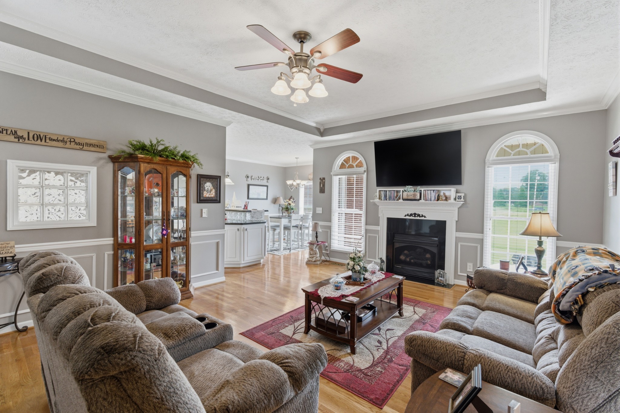 584 Golf Club Dr