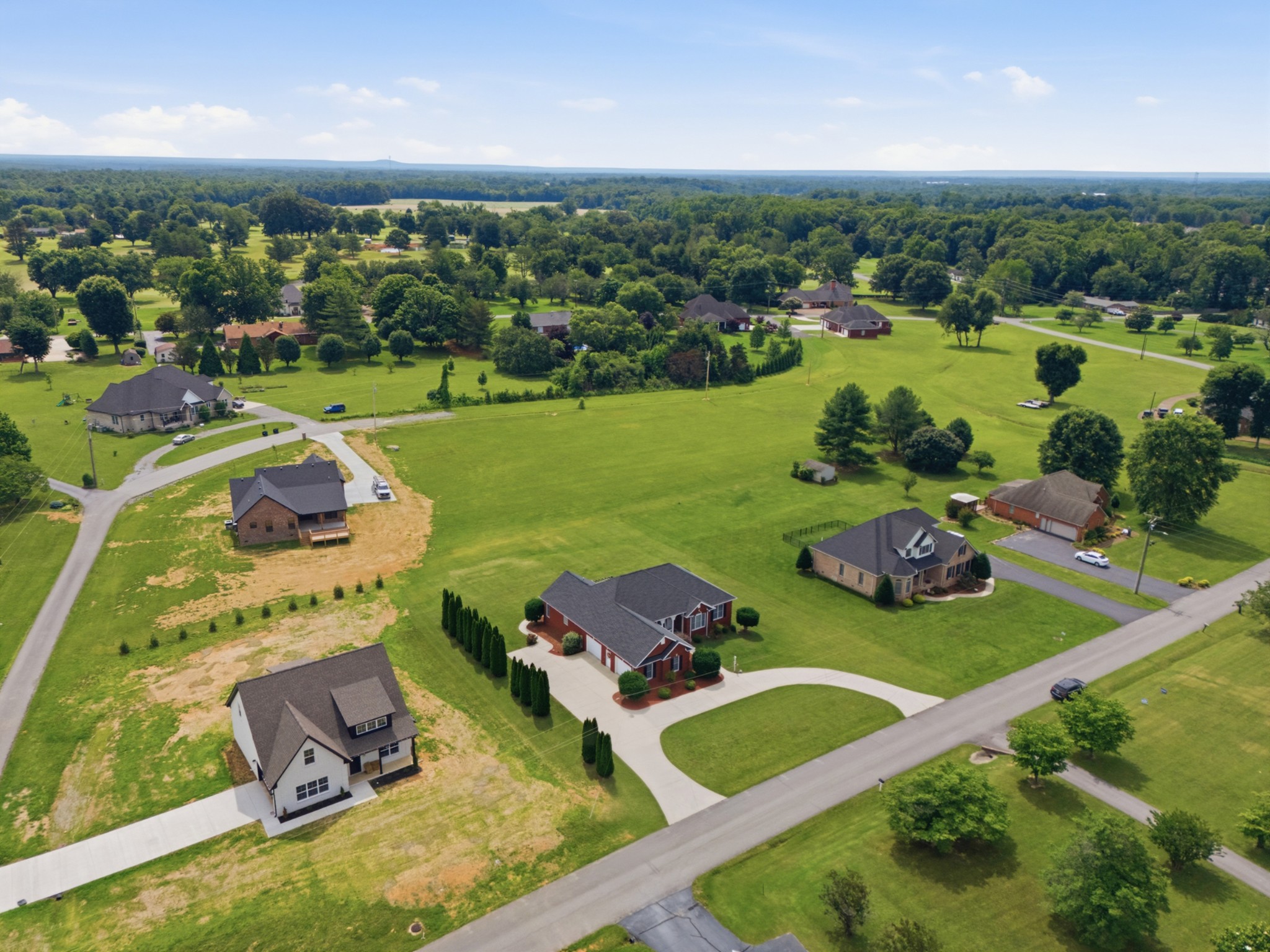 584 Golf Club Dr