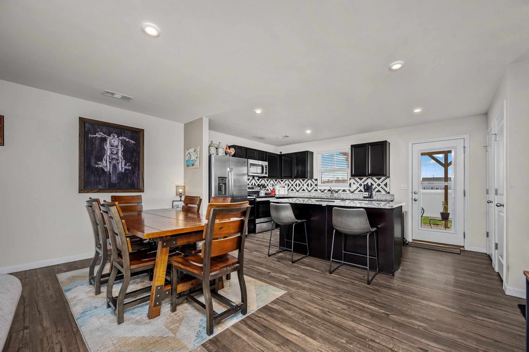 5527 Compass Way