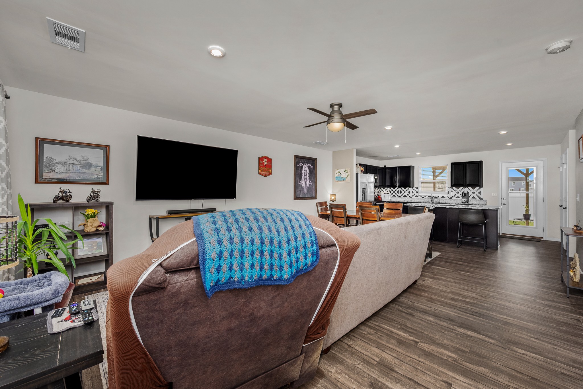 5527 Compass Way