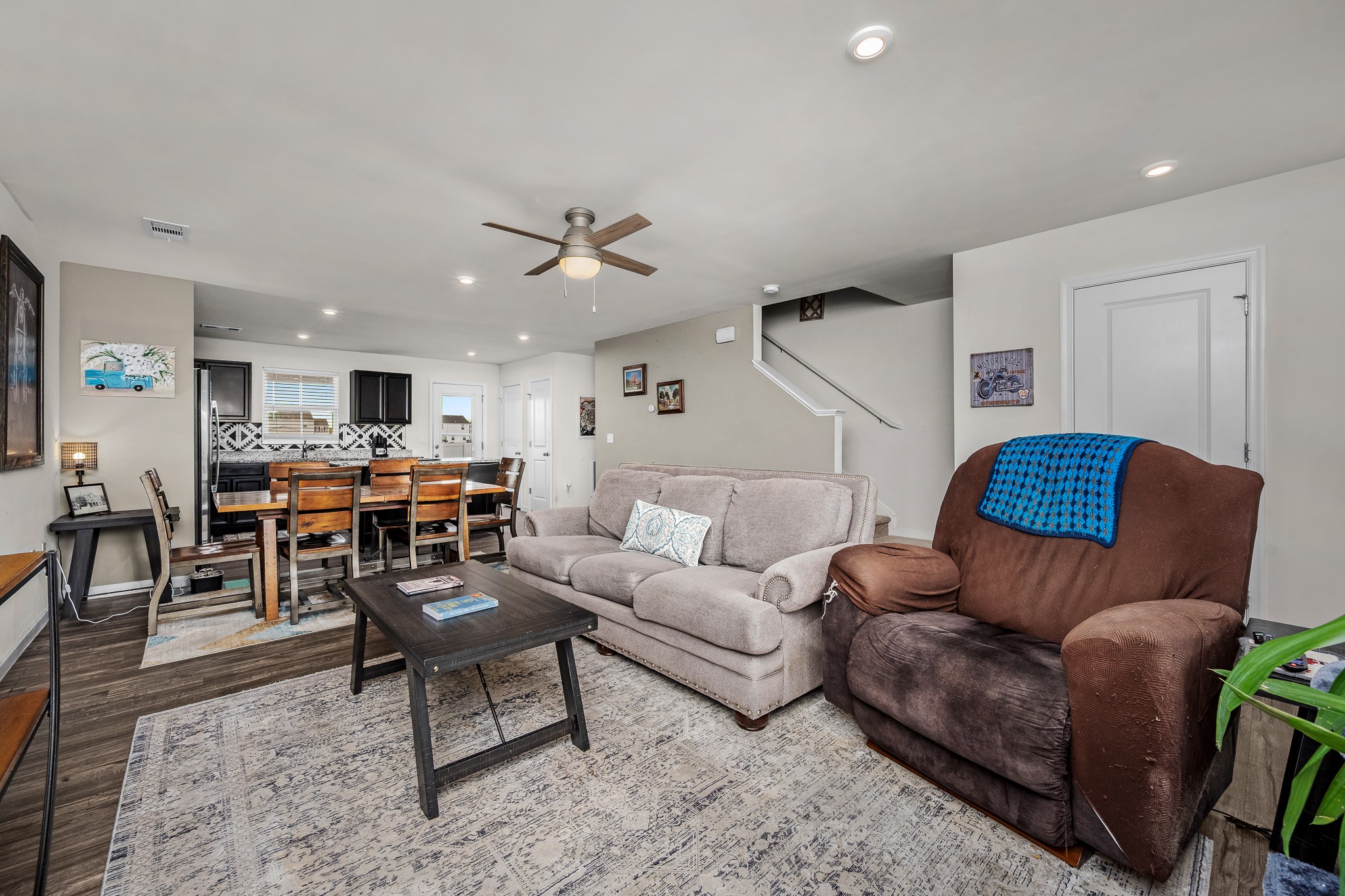 5527 Compass Way