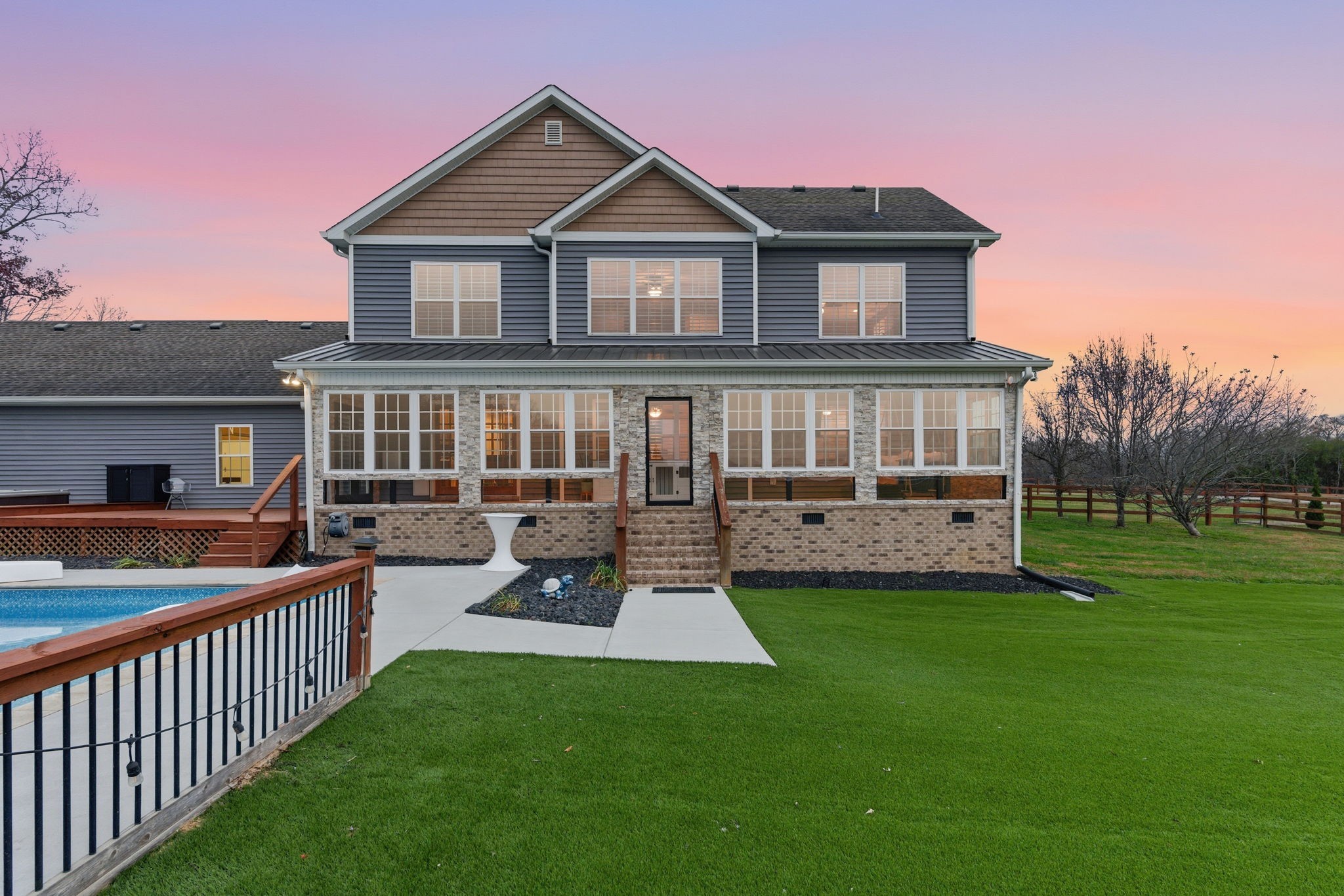 246 Teal Ln