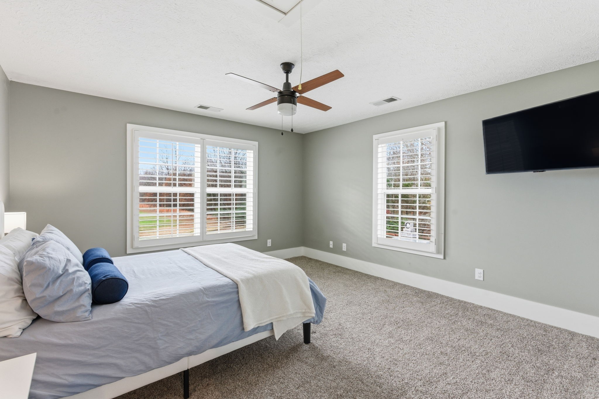 246 Teal Ln