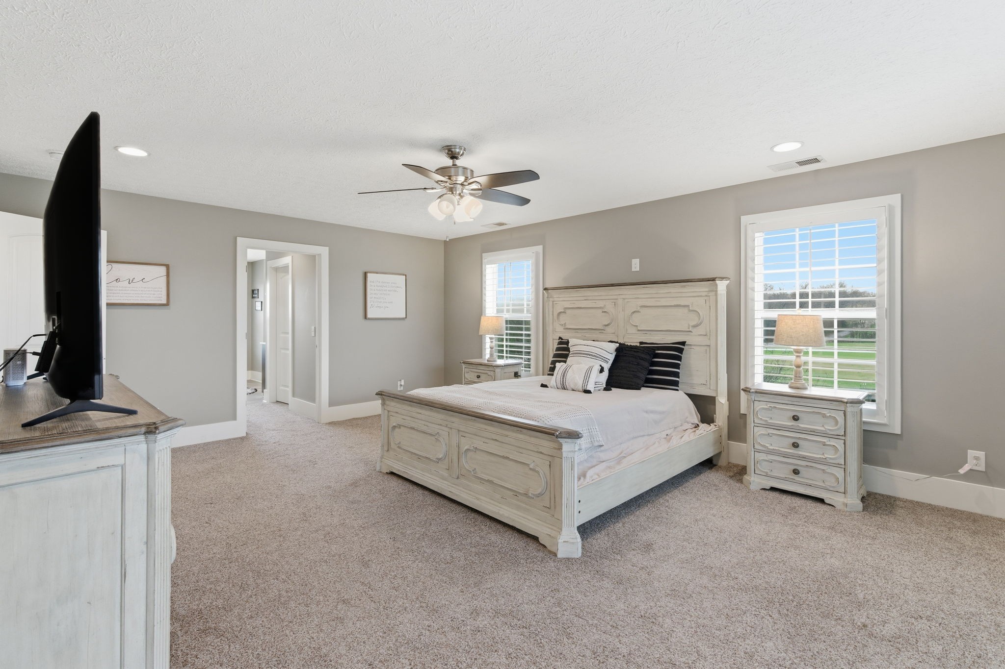 246 Teal Ln
