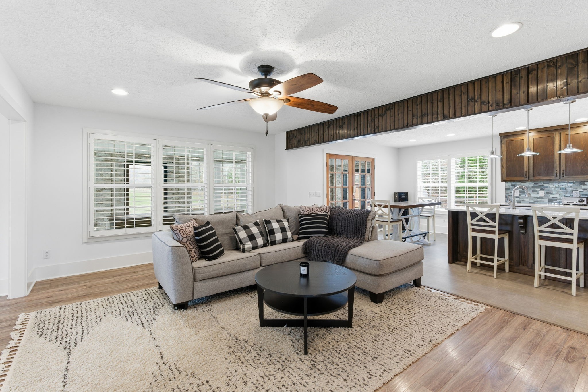 246 Teal Ln