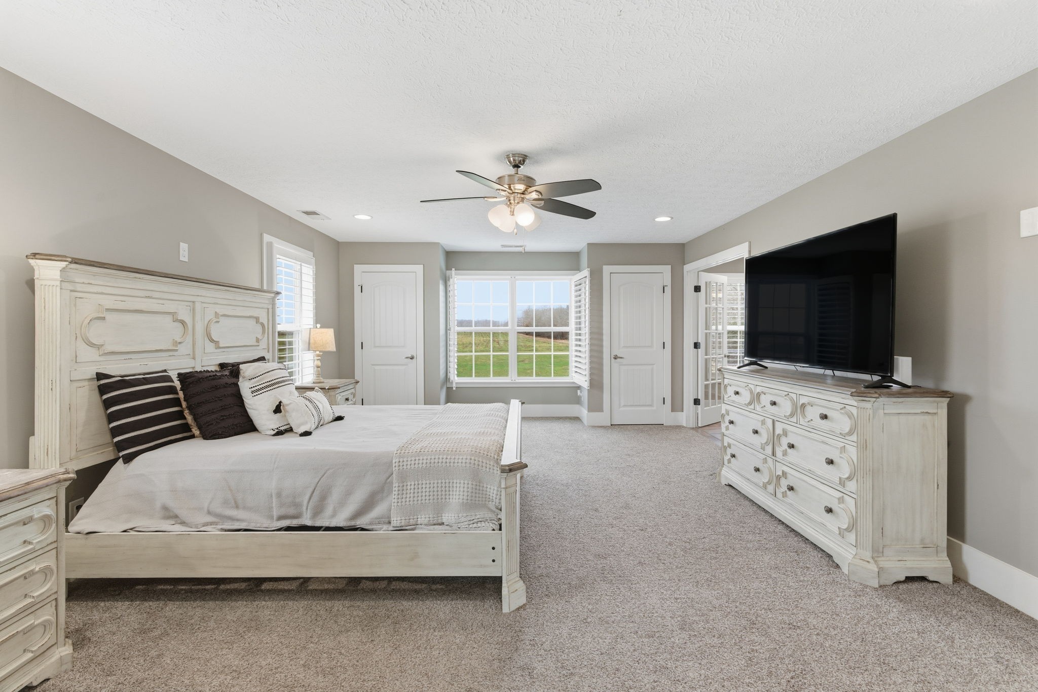 246 Teal Ln