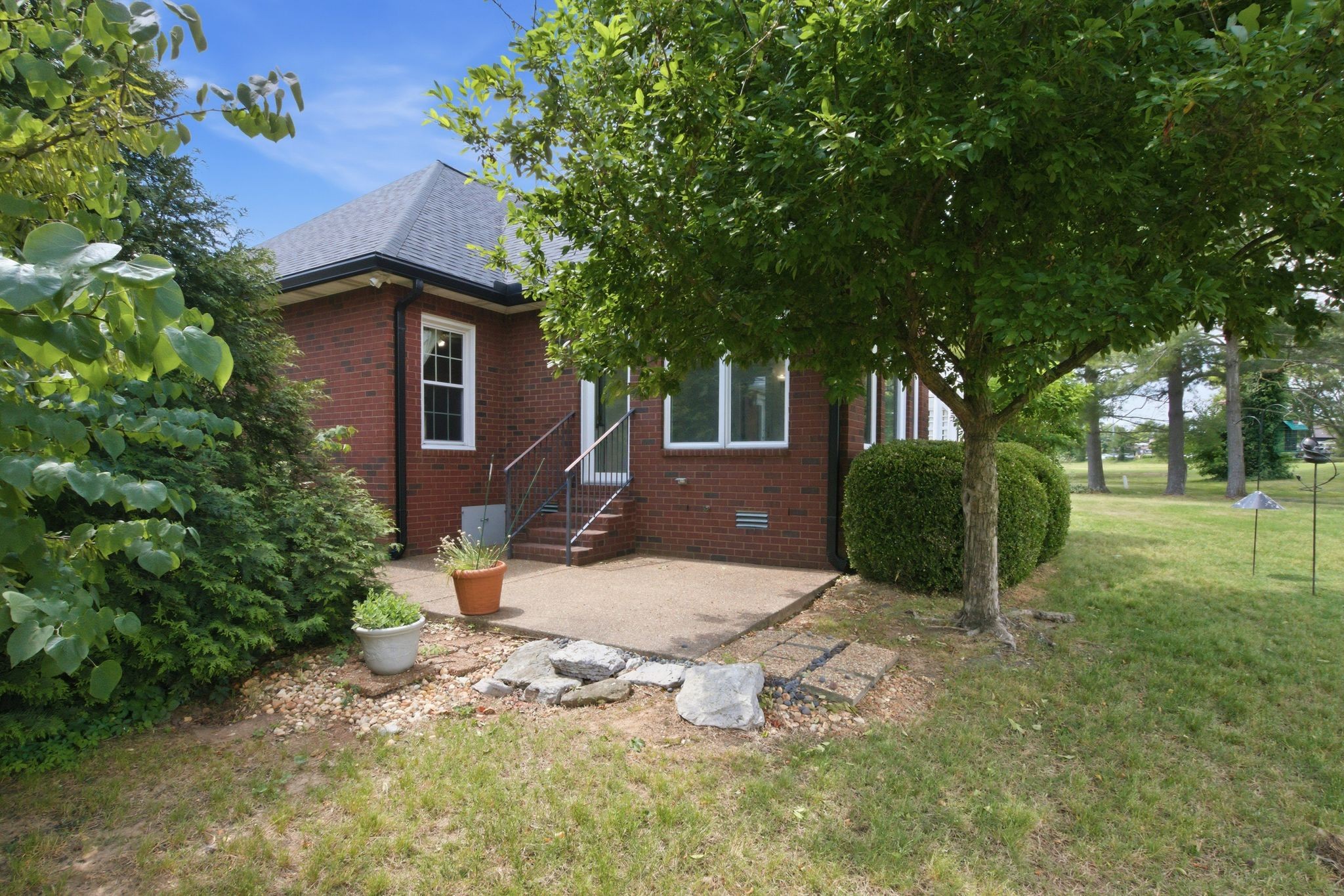 111 Black Hawk Way
