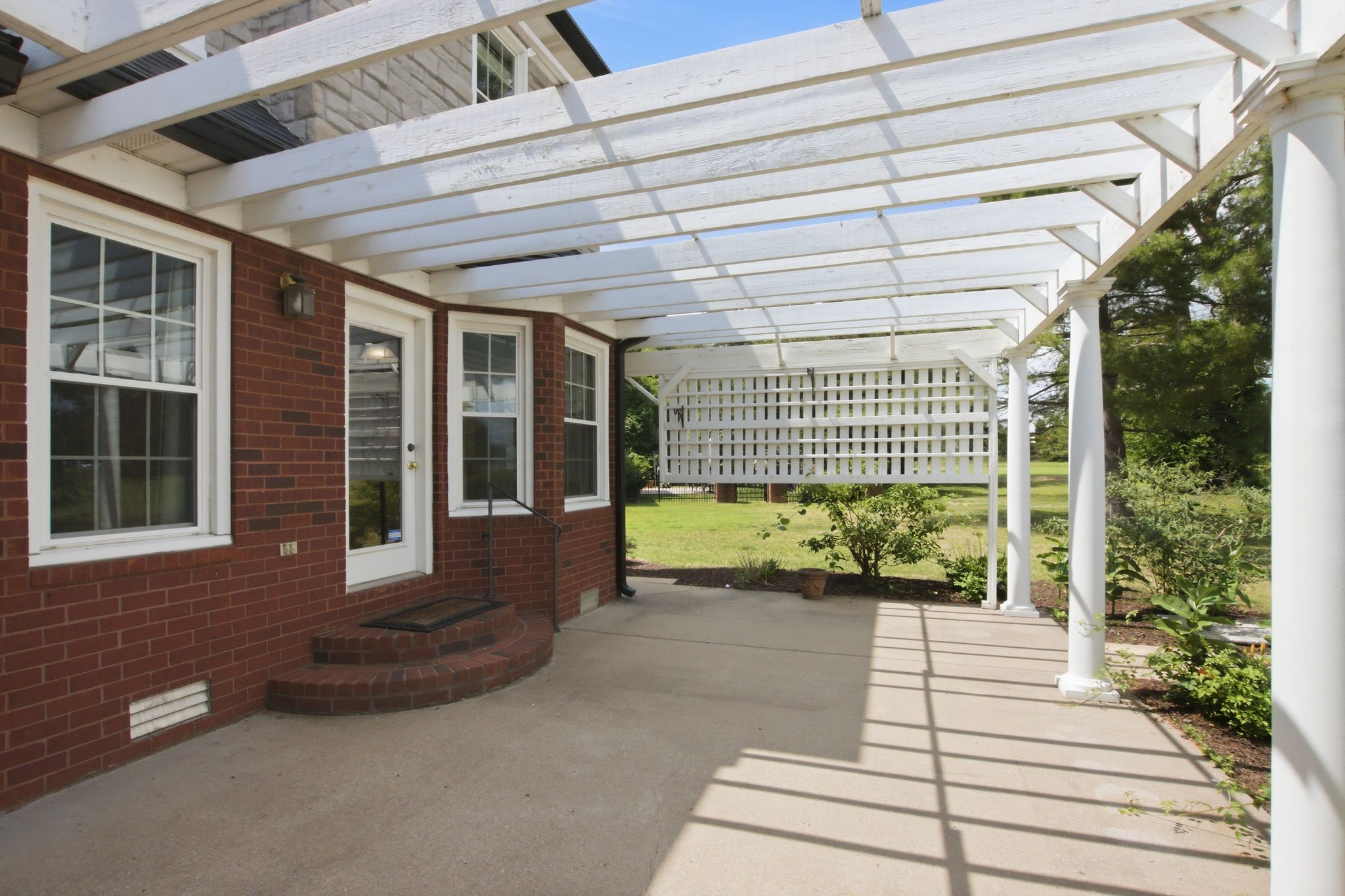 111 Black Hawk Way