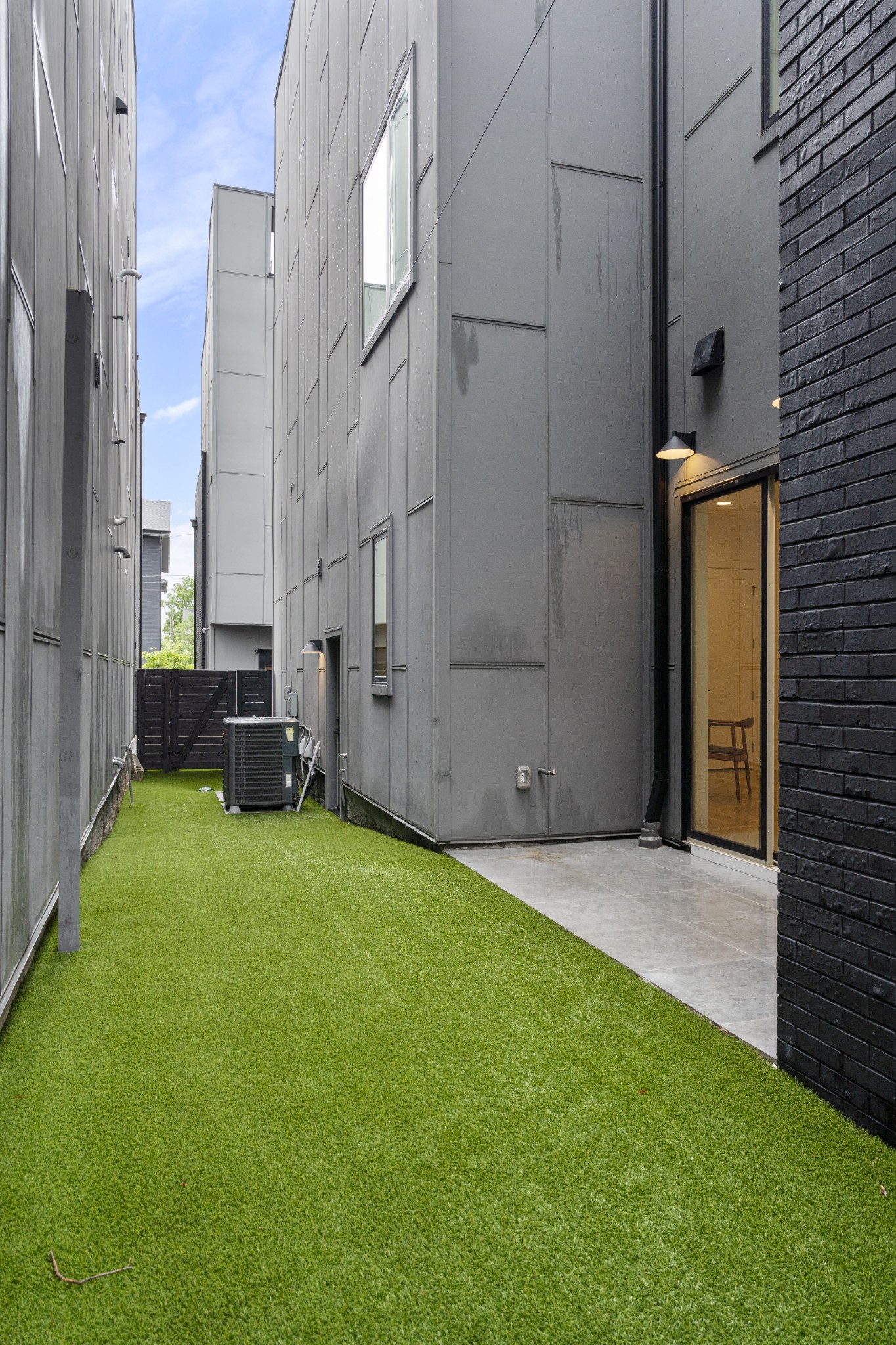 1400 Arthur Ave Unit: 2