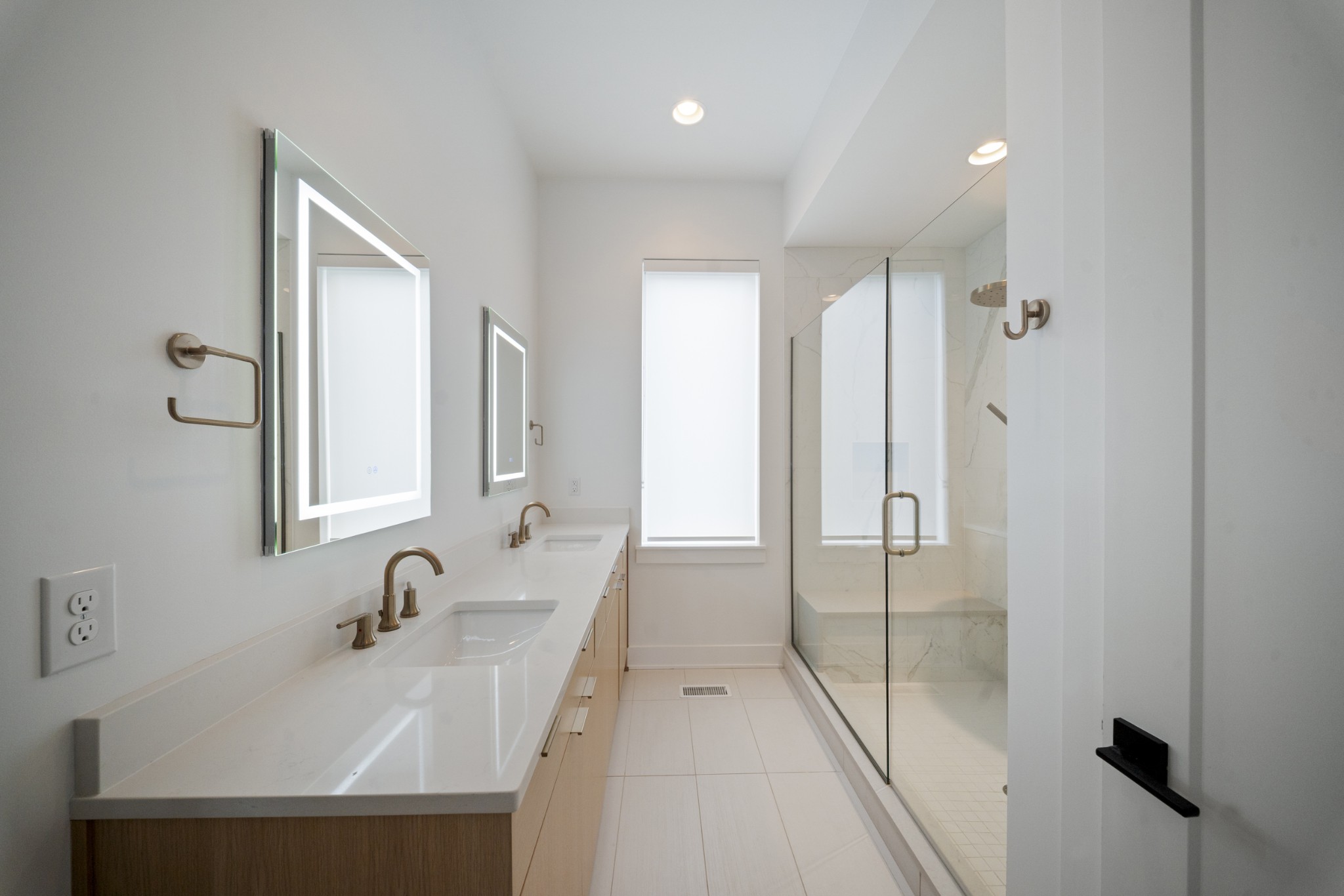 1400 Arthur Ave Unit: 2