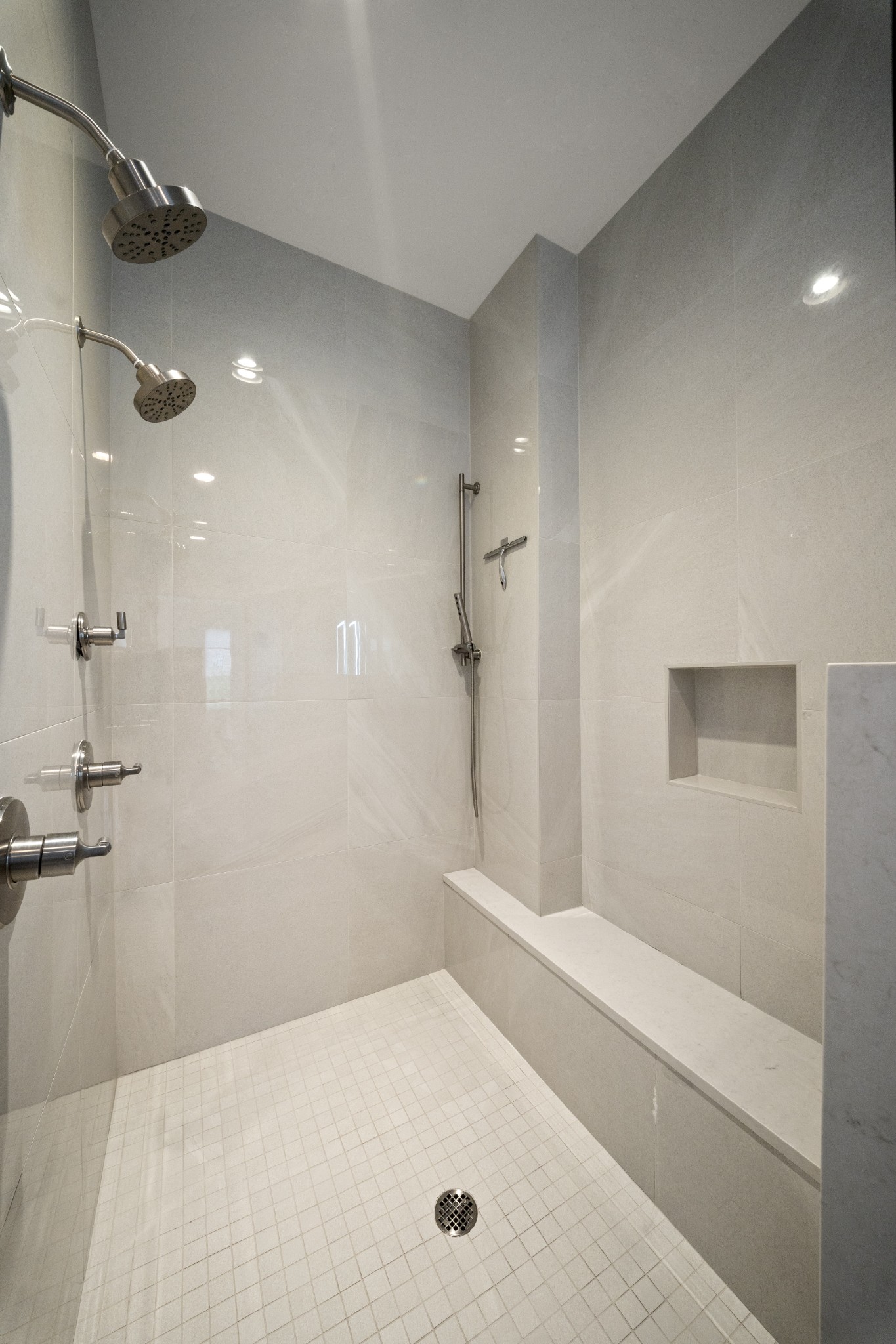 1400 Arthur Ave Unit: 2